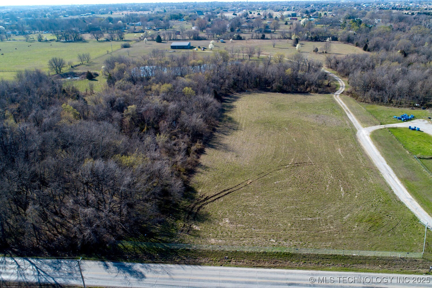 11920 E 126th Street N Property Photo 8