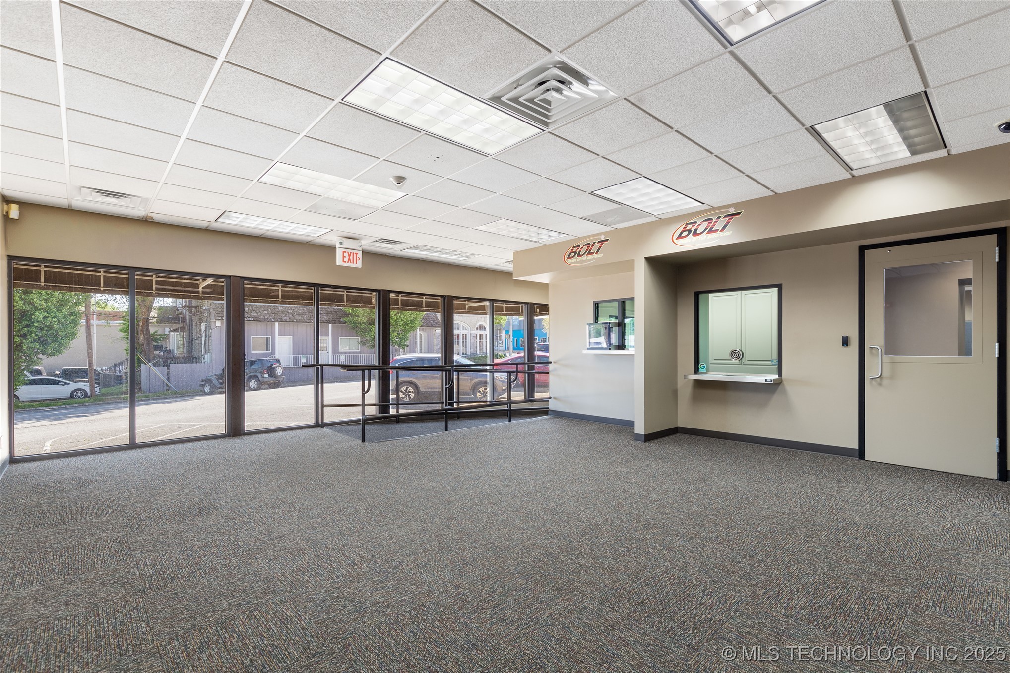 212 S Main Street Property Photo 17