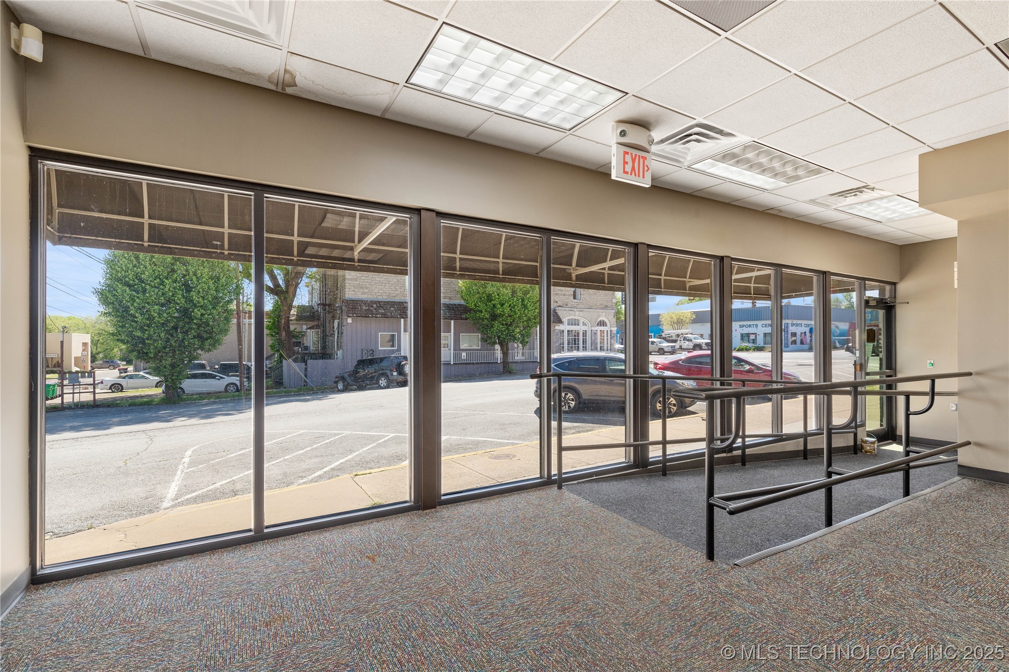 212 S Main Street Property Photo 19