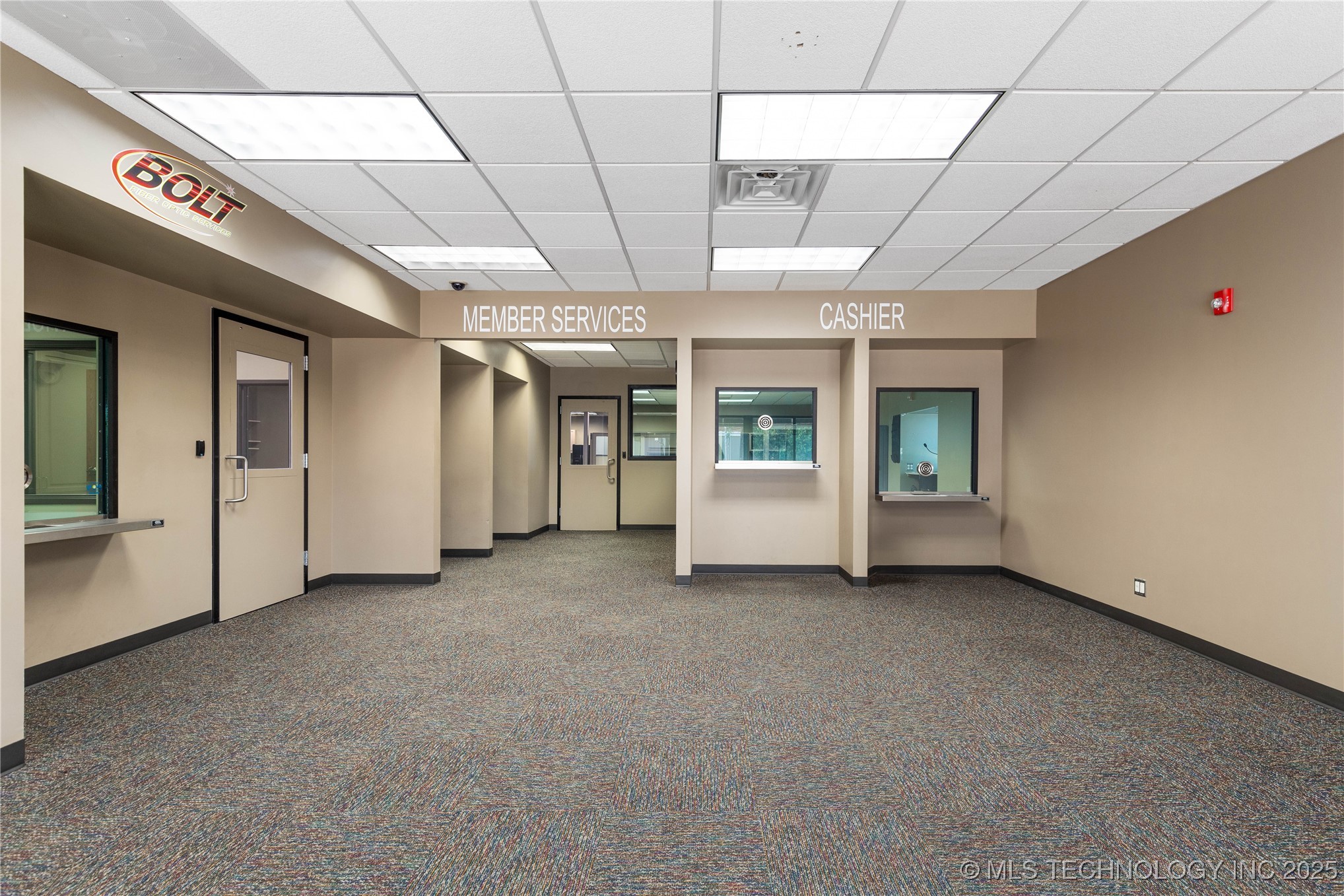 212 S Main Street Property Photo 21