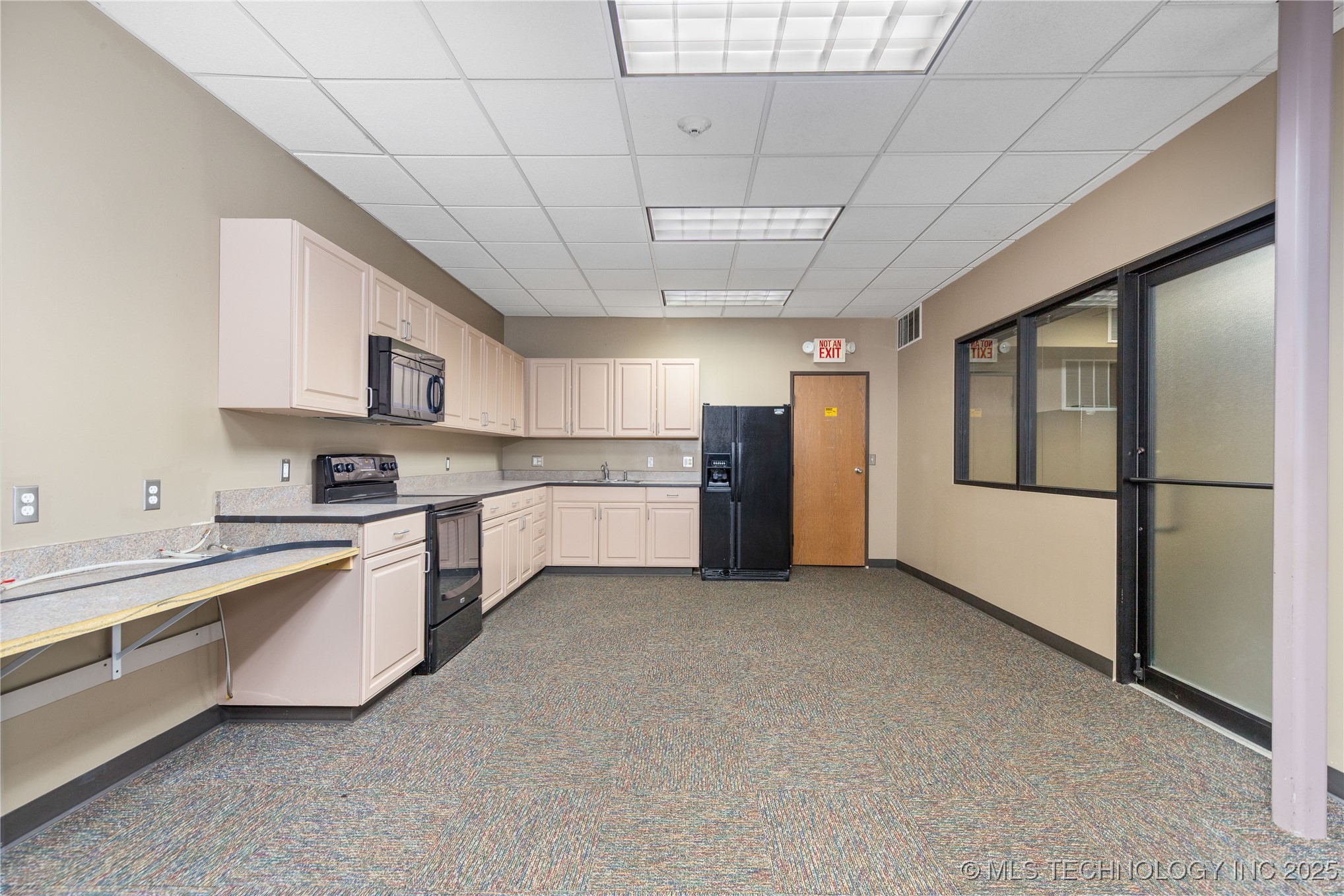 212 S Main Street Property Photo 32