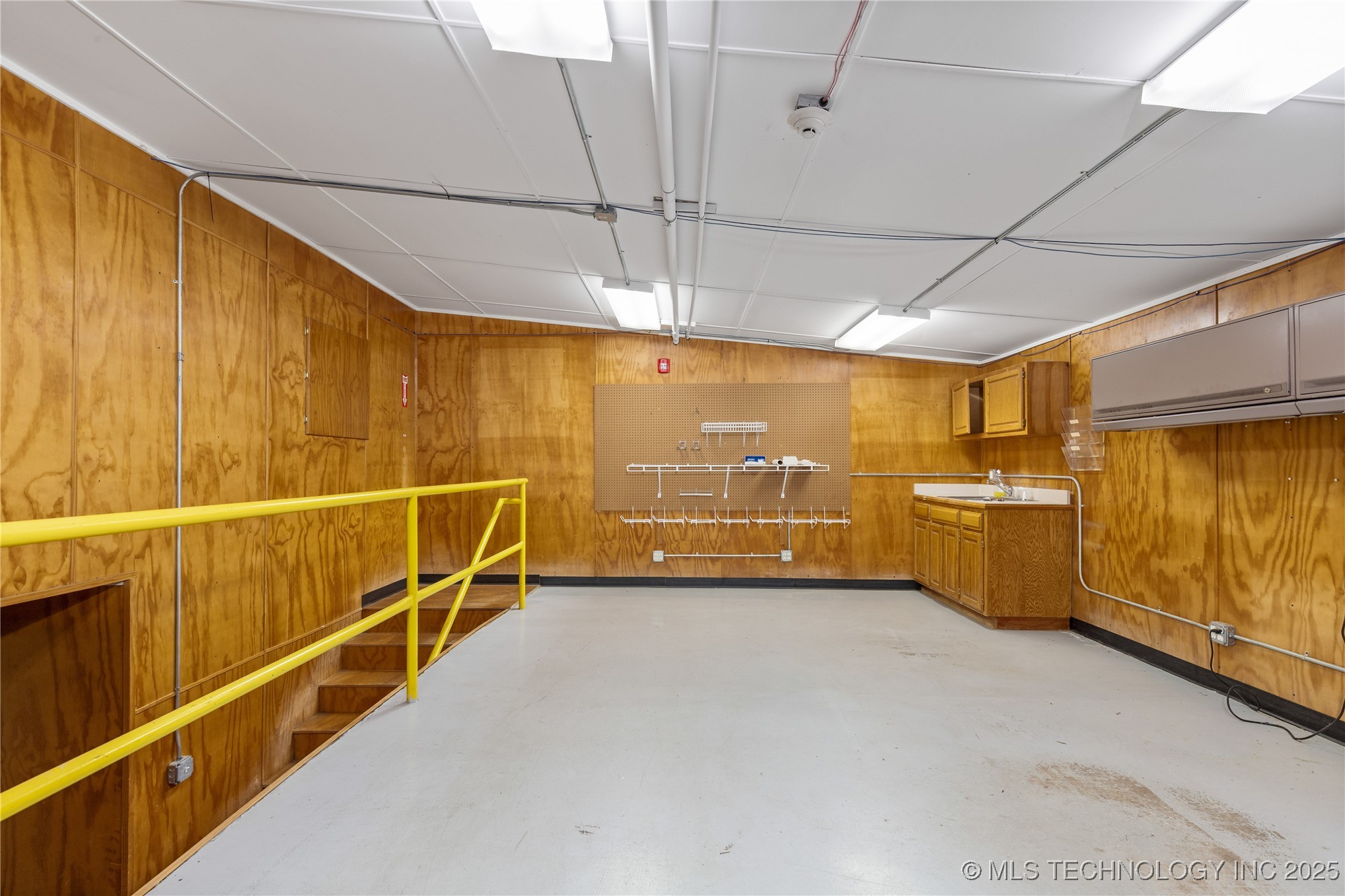 212 S Main Street Property Photo 35