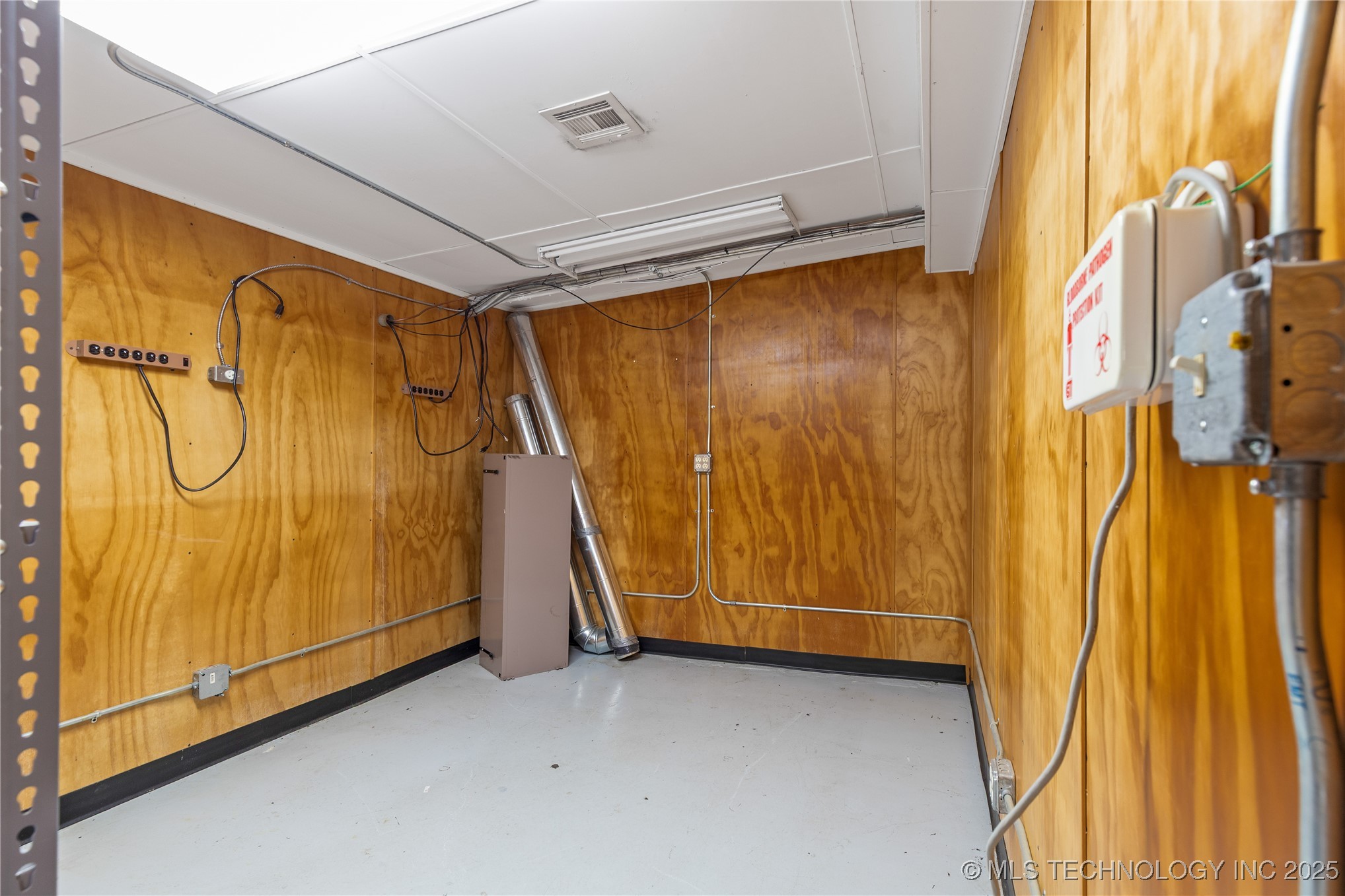 212 S Main Street Property Photo 37