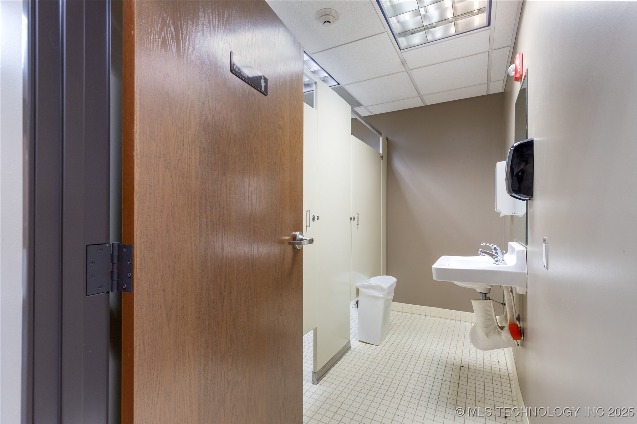 212 S Main Street Property Photo 48