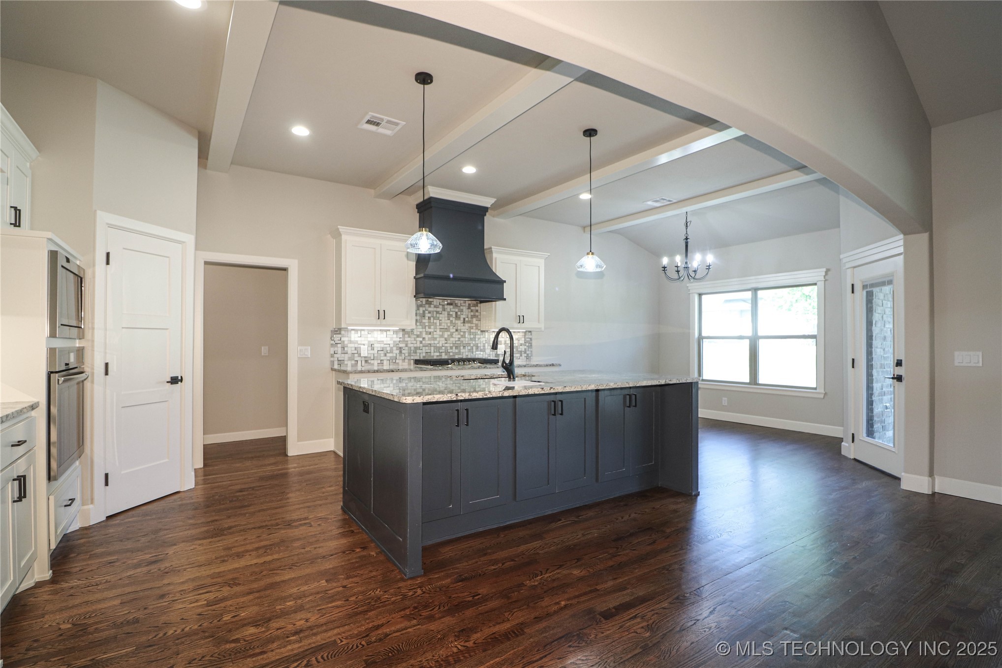 1440 Mabelle Drive Property Photo 9