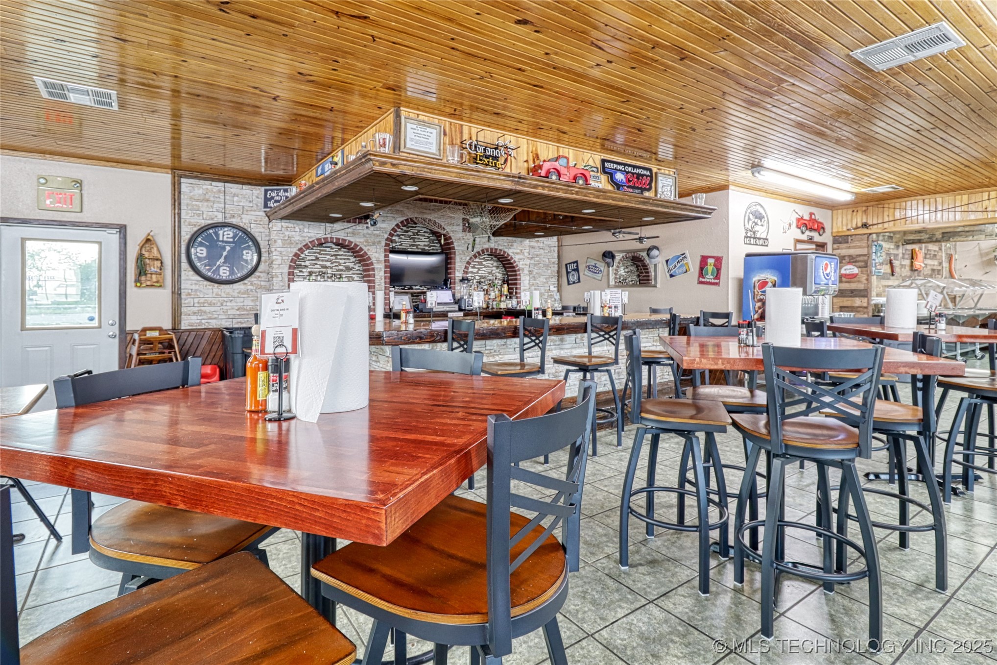 907 S Broadway Property Photo 12