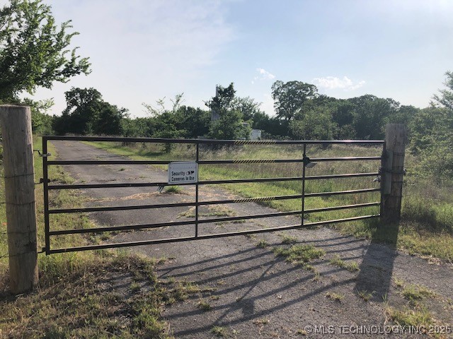 21500 S Mingo Road Property Photo 2