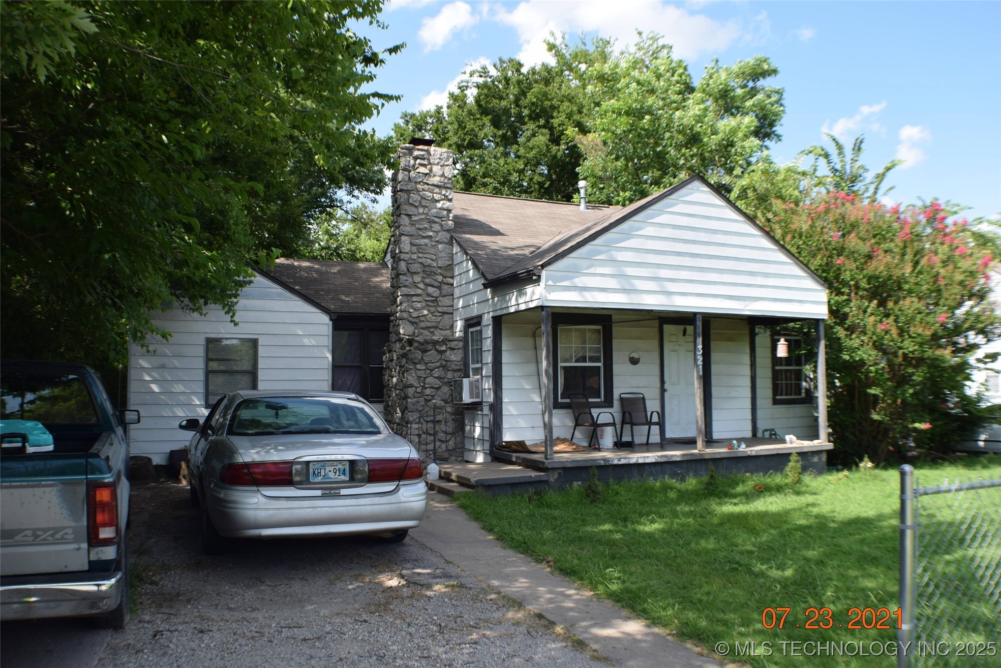 321 E Apache Street Property Photo 1