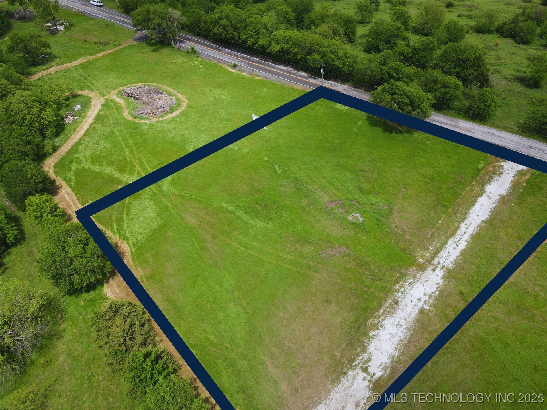 Kings Road Property Photo 2