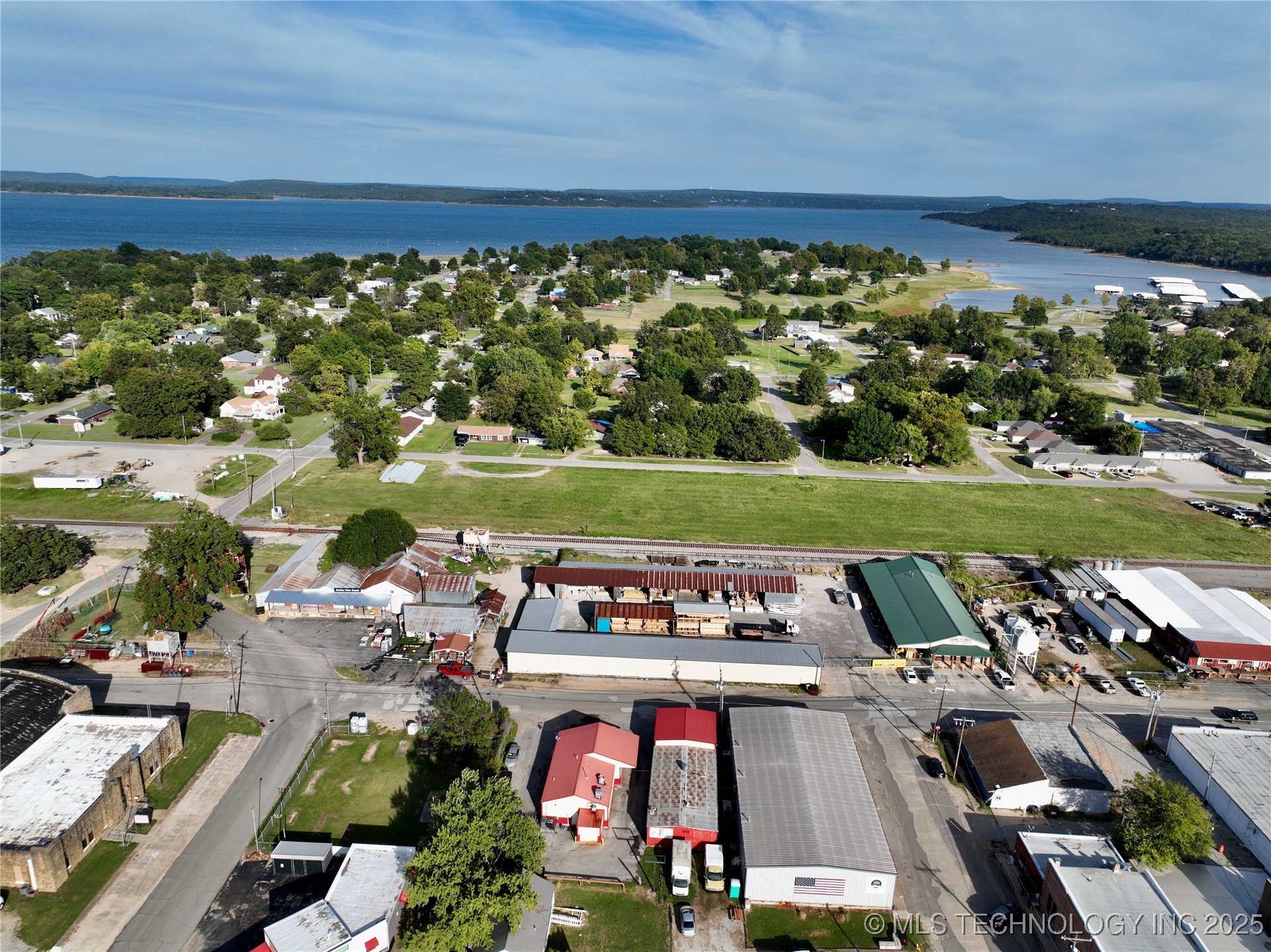 313 N Front Street Property Photo 11