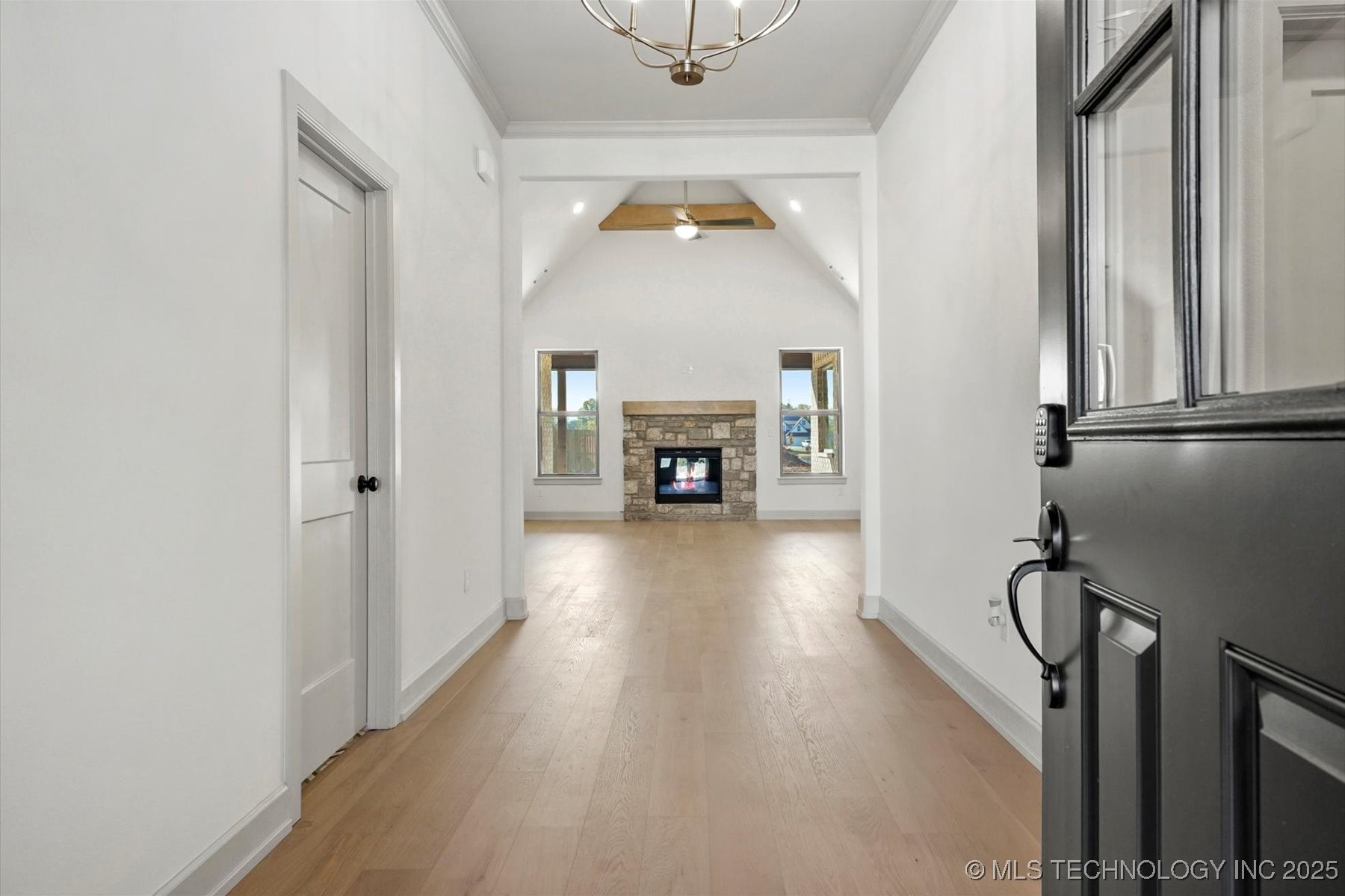 7109 E Queens Street Property Photo 3