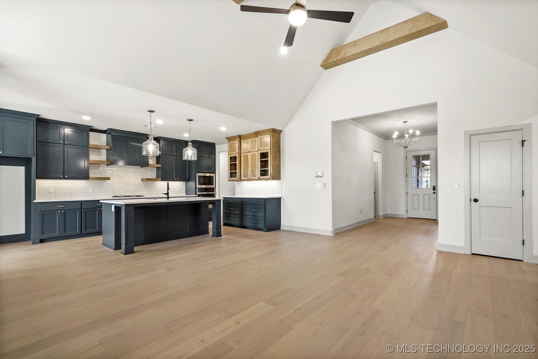 7109 E Queens Street Property Photo 7