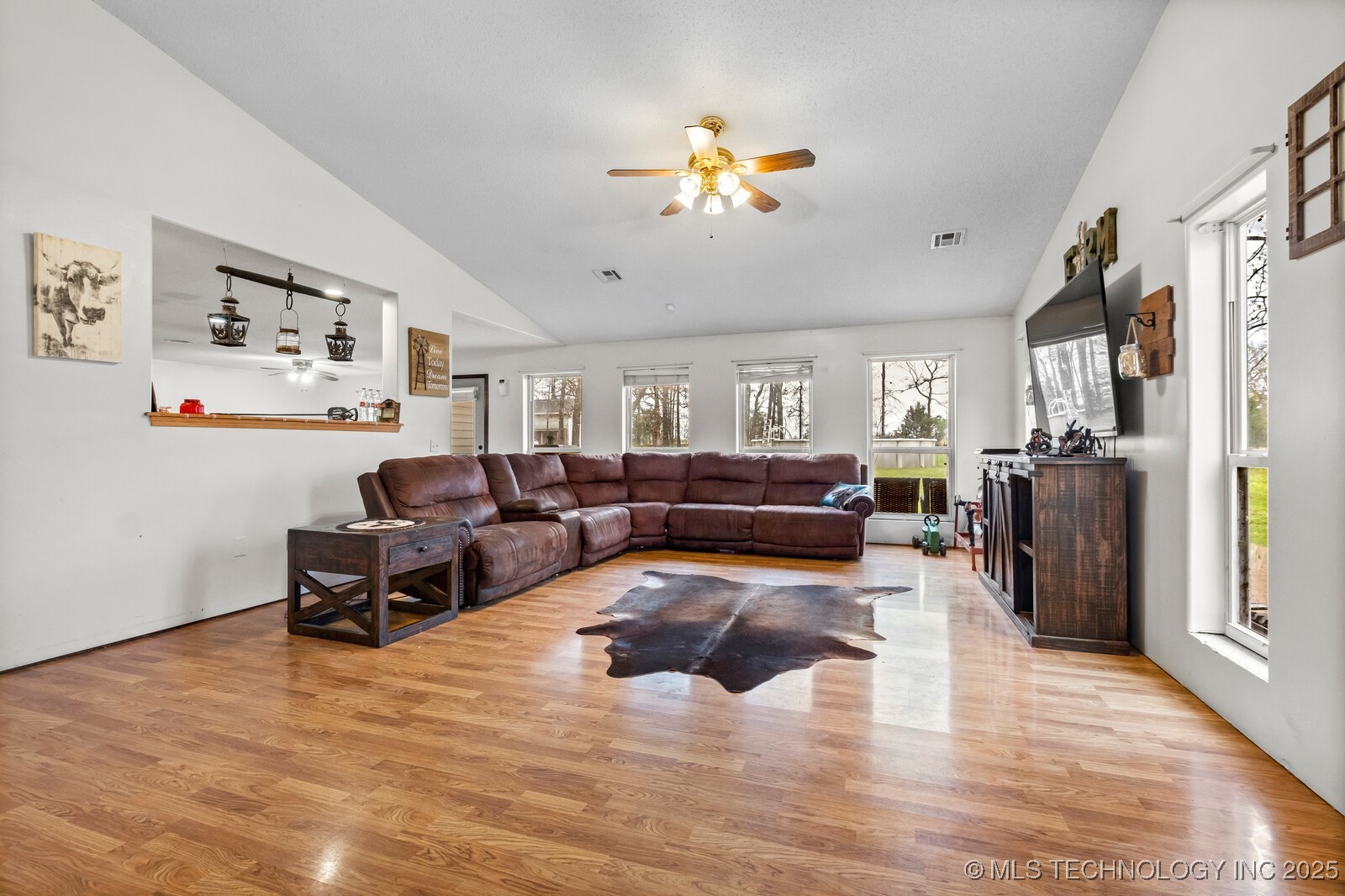 9336 S 412 Property Photo 8