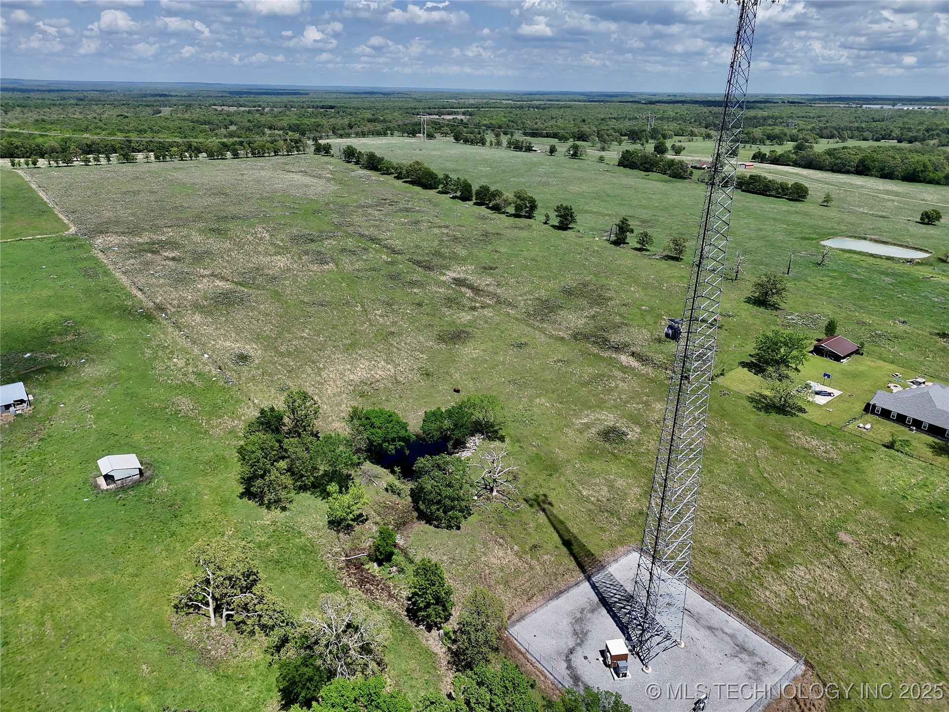 Hwy 412 Alt Property Photo 3