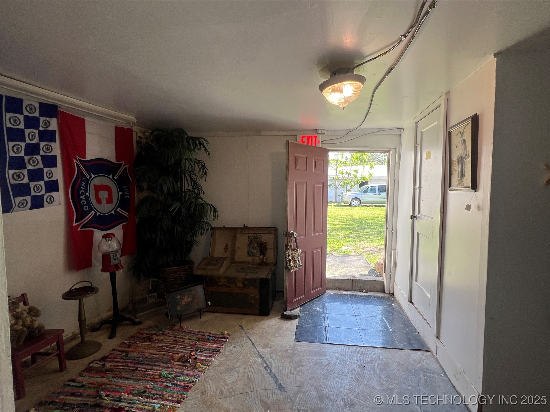 132 N Lee Property Photo 11