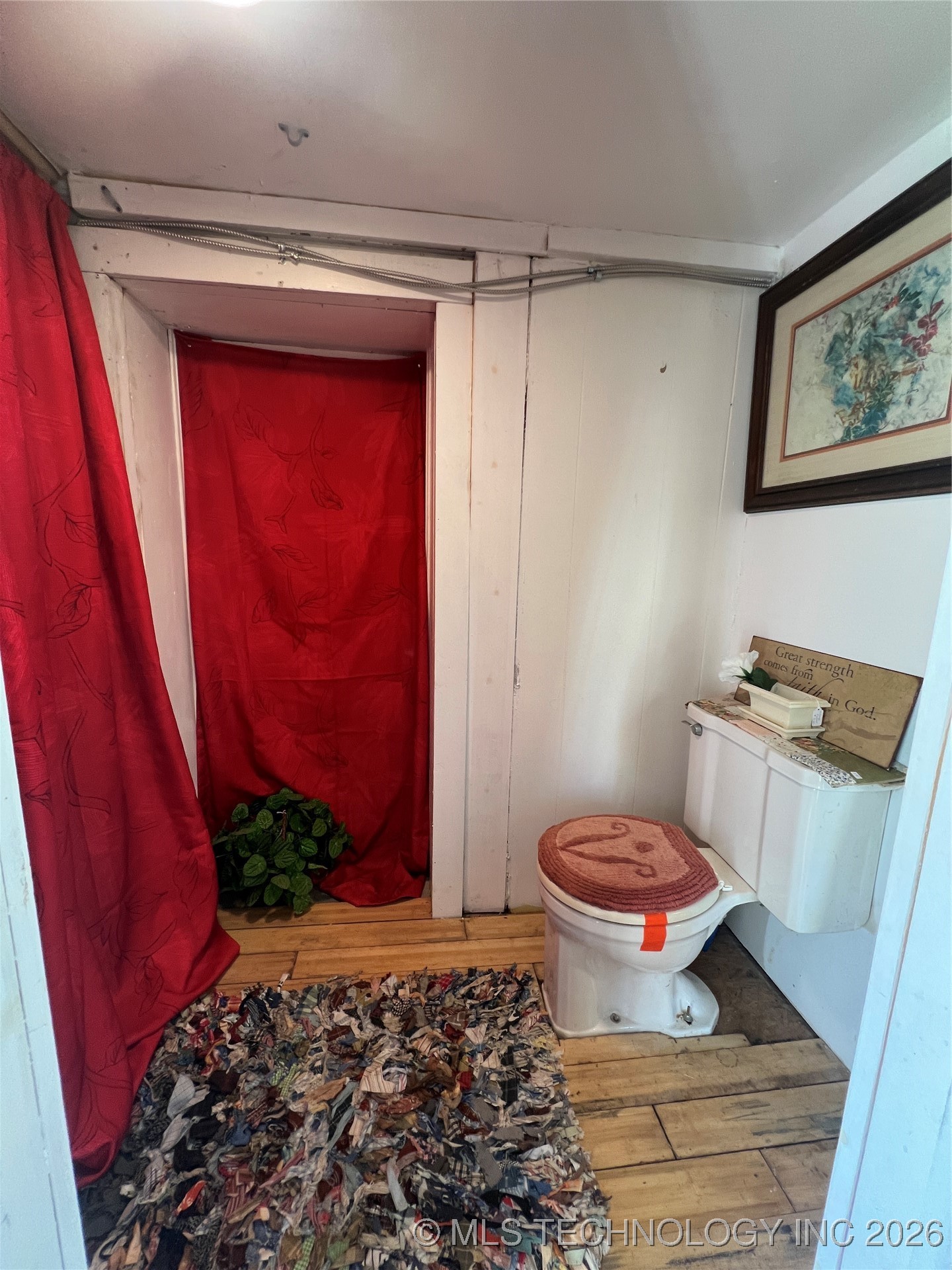 132 N Lee Property Photo 14