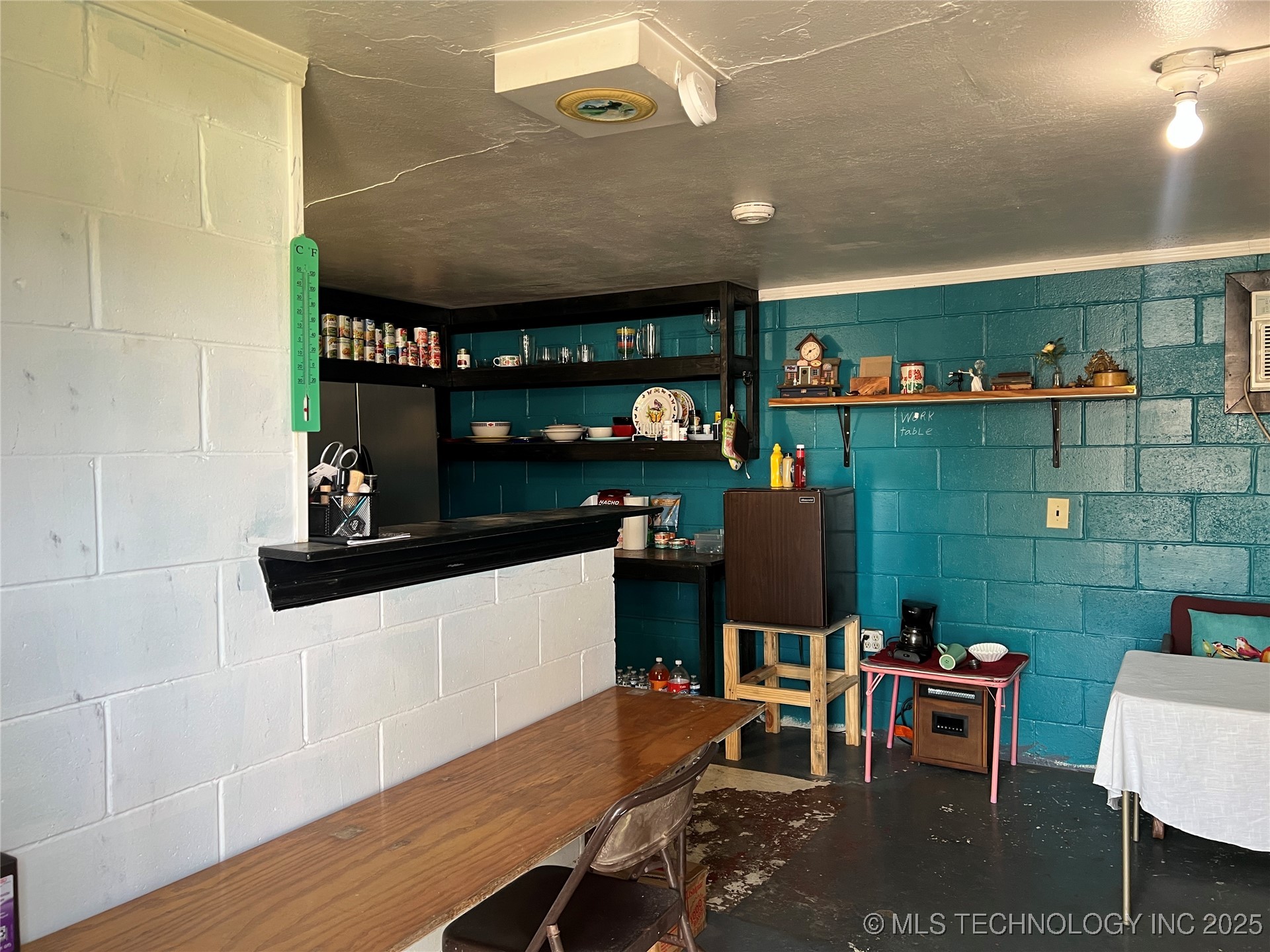 132 N Lee Property Photo 17