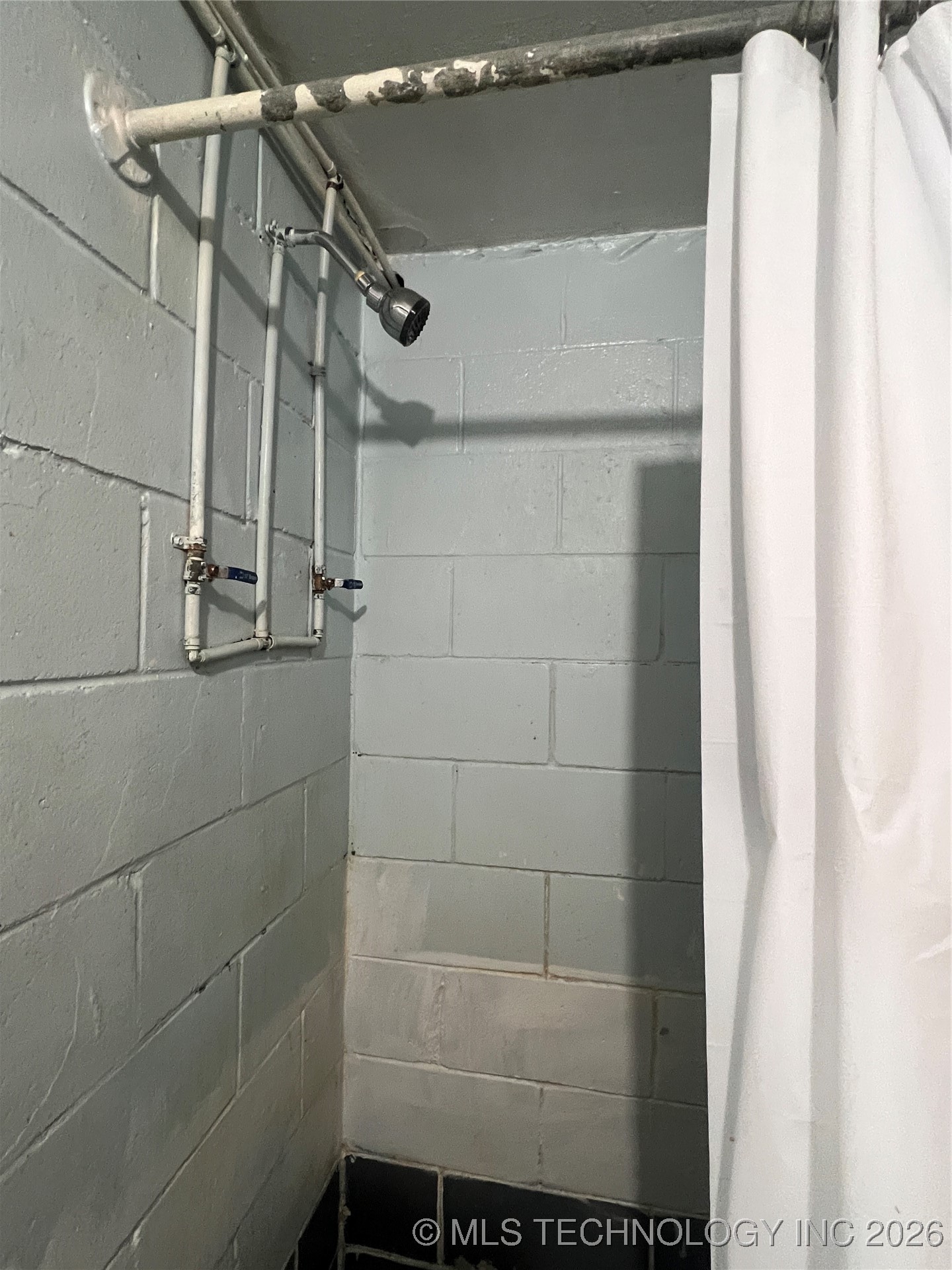 132 N Lee Property Photo 21