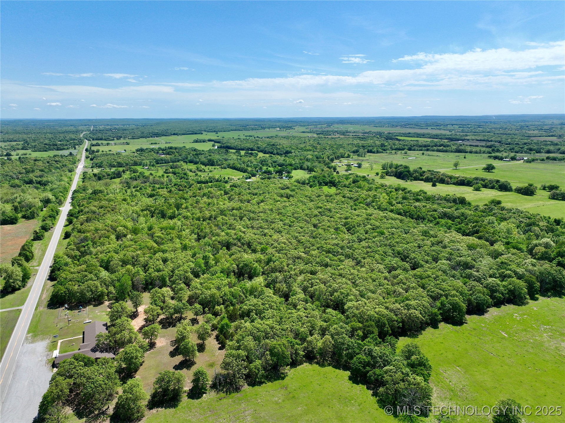 220 Wild Rose Road Property Photo 7