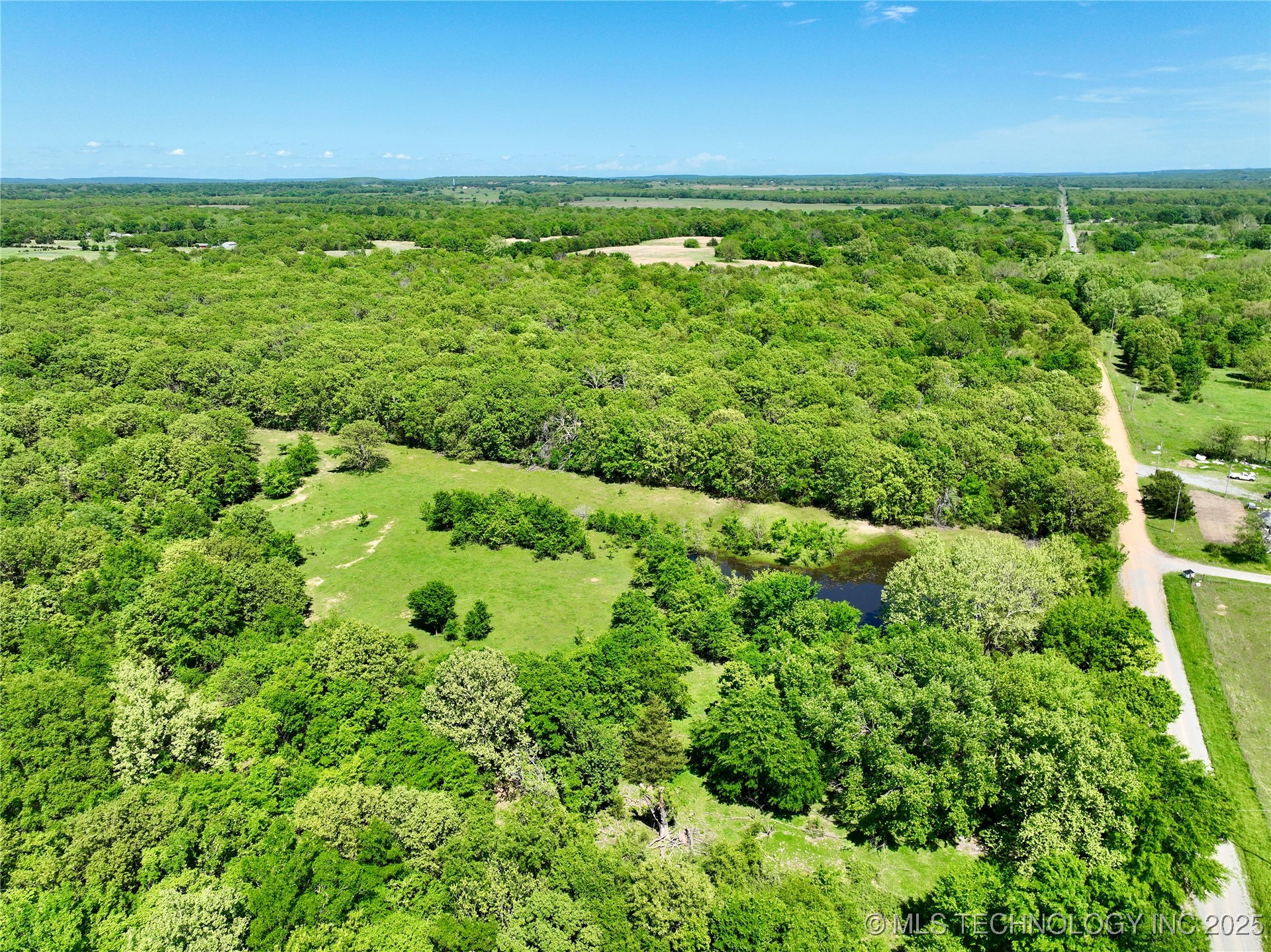 220 Wild Rose Road Property Photo 9