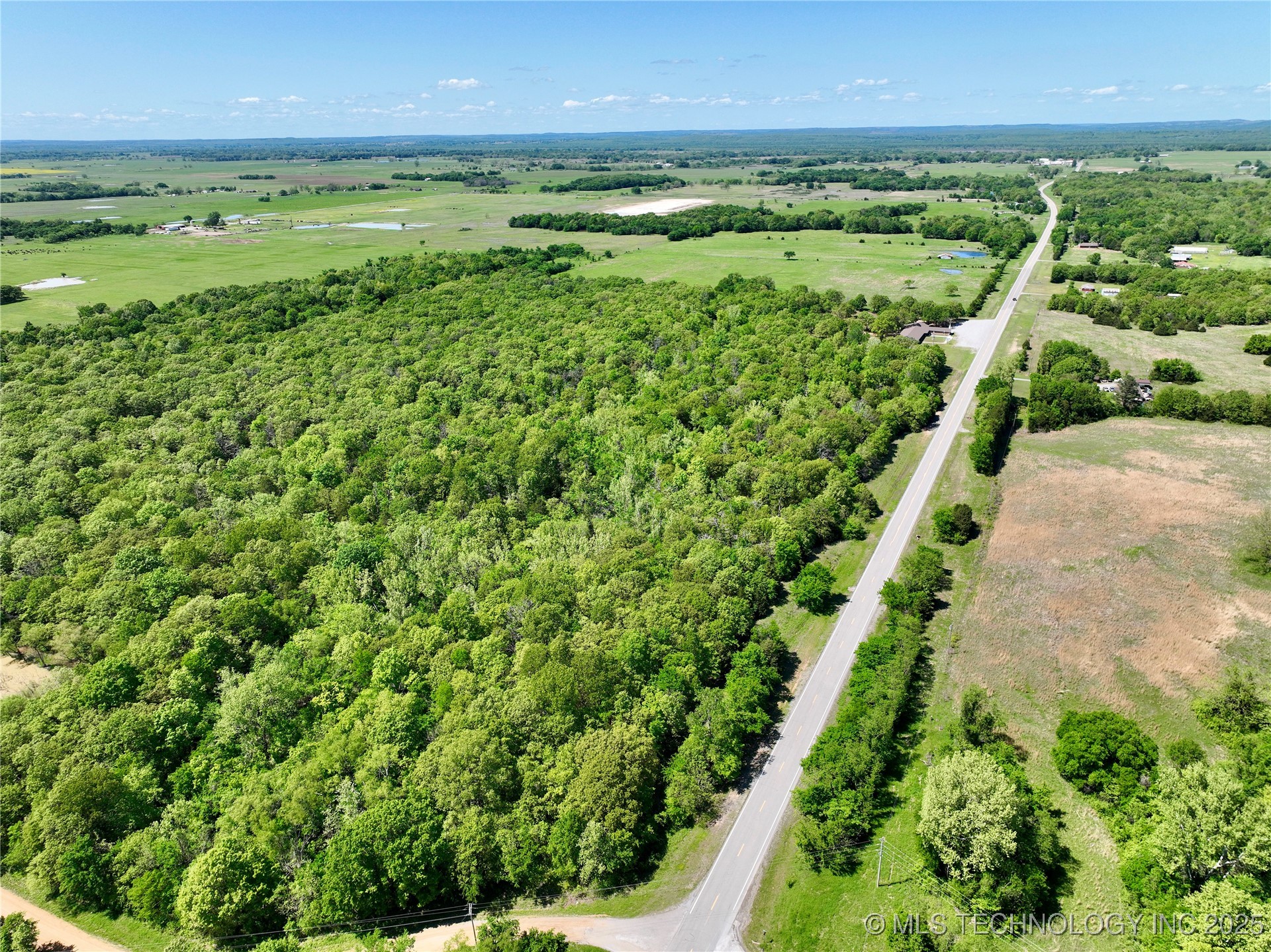 220 Wild Rose Road Property Photo 12