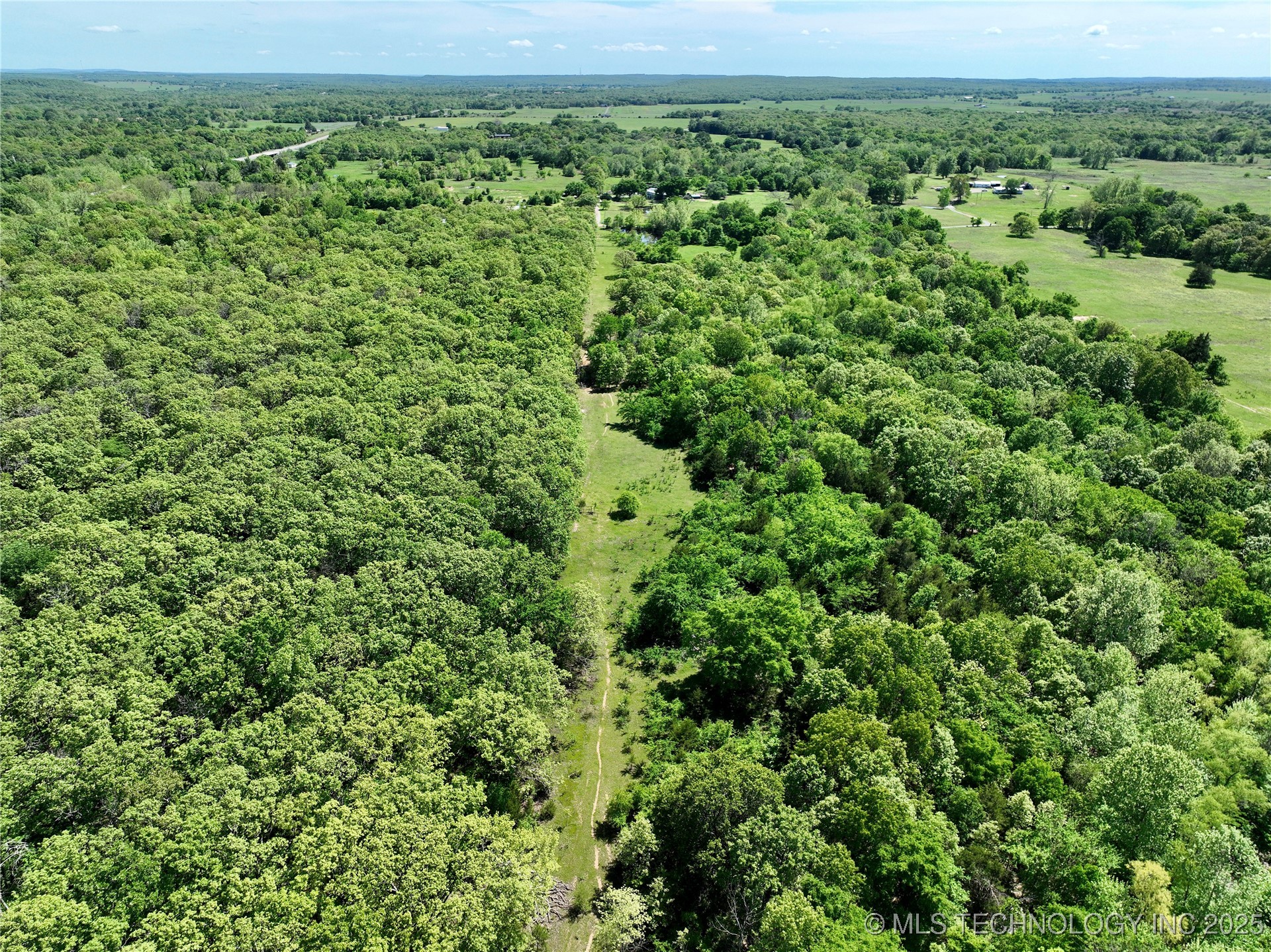 220 Wild Rose Road Property Photo 16