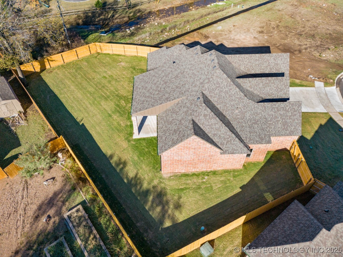 14500 E 79th Street North Property Photo 3