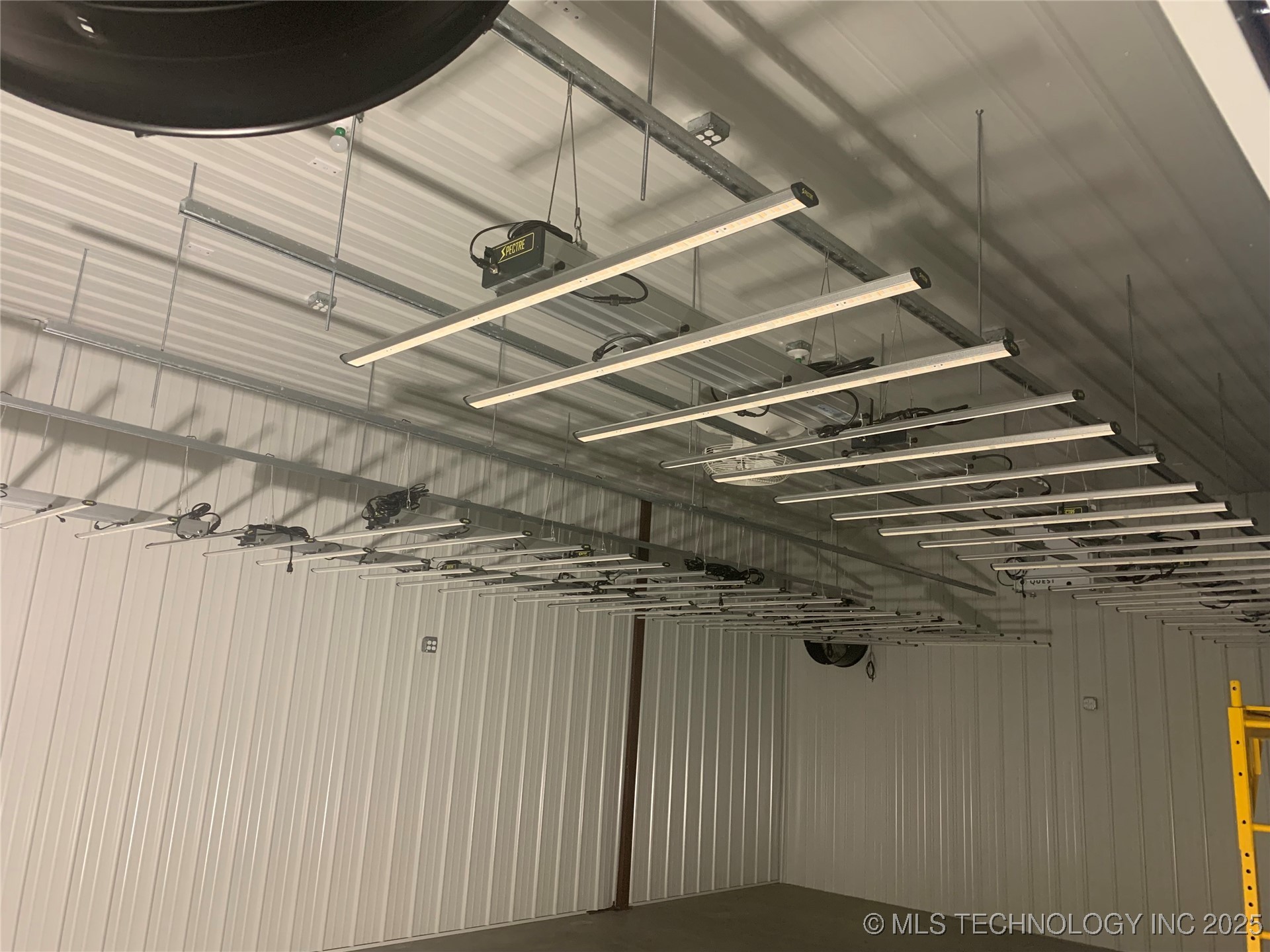 4069 E State Highway 31 Property Photo 3