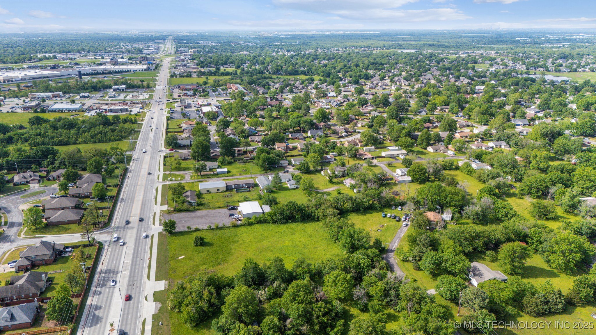 9930 N Garnett Road Property Photo 10