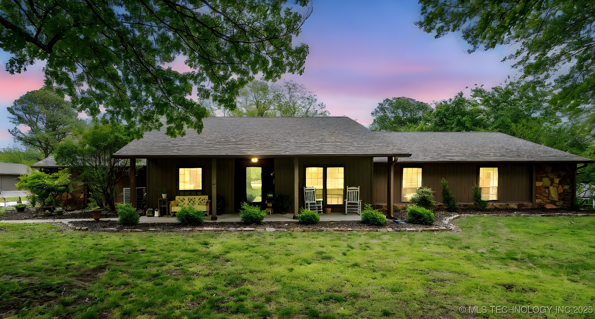 1908 College Park Road Property Photo 2