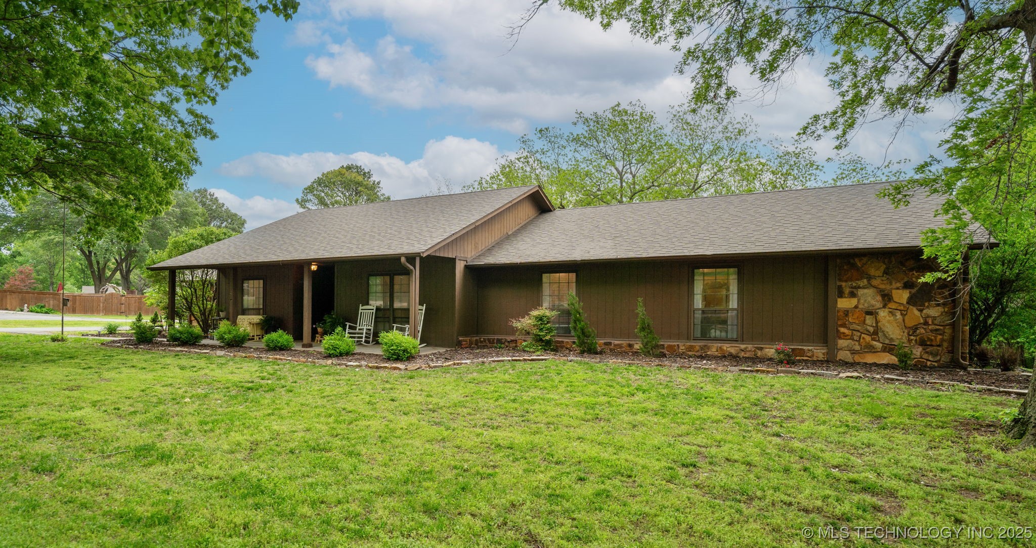 1908 College Park Road Property Photo 6