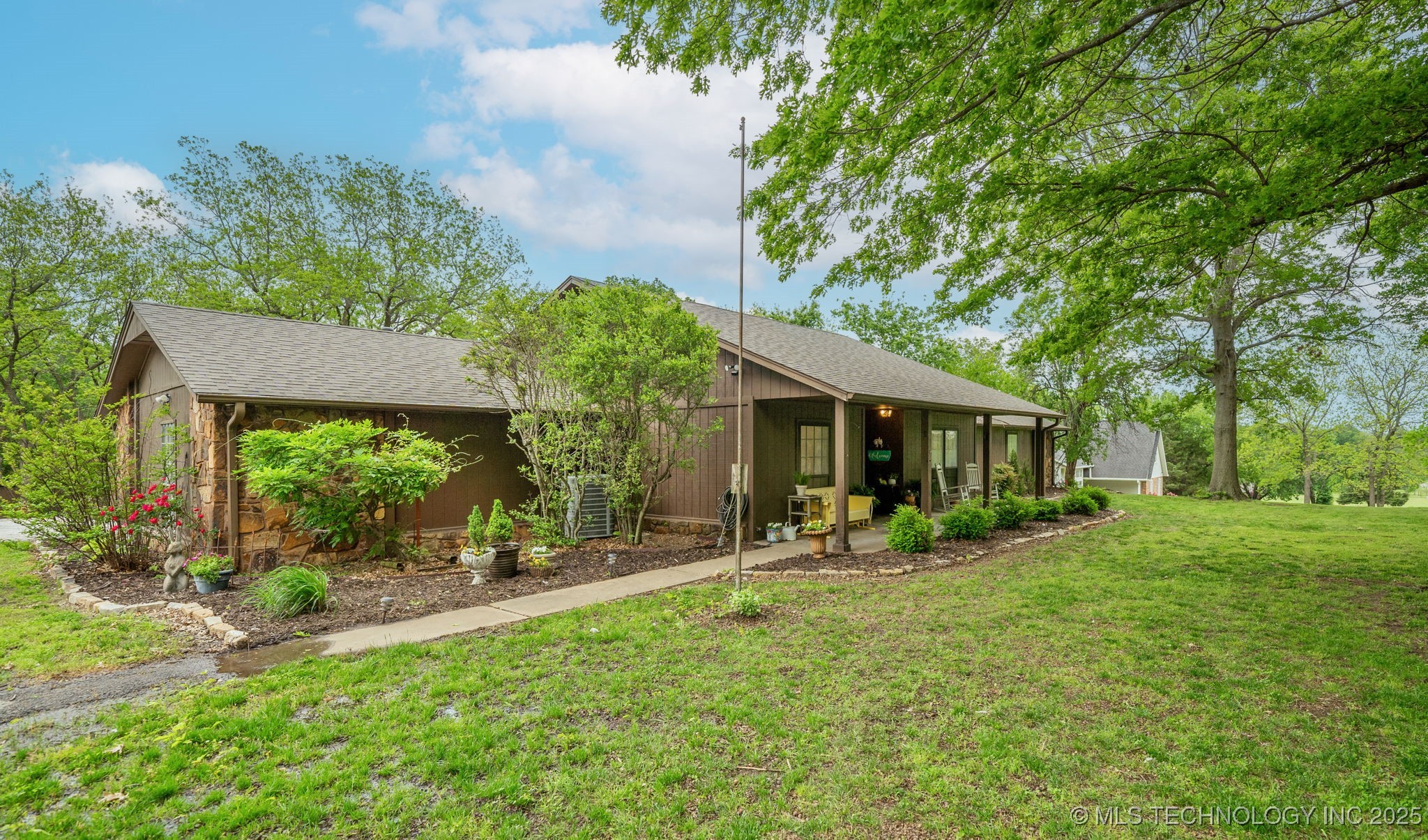 1908 College Park Road Property Photo 7