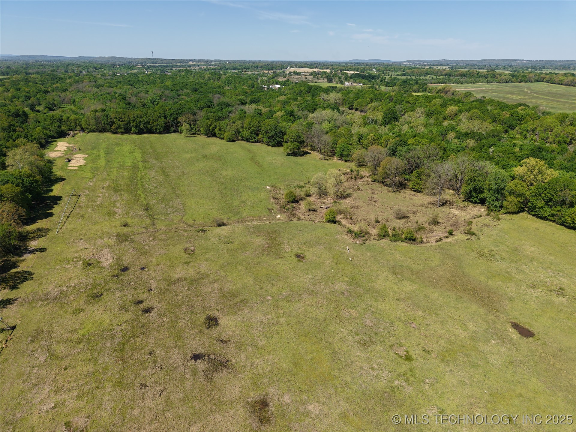 280th Road Property Photo 6