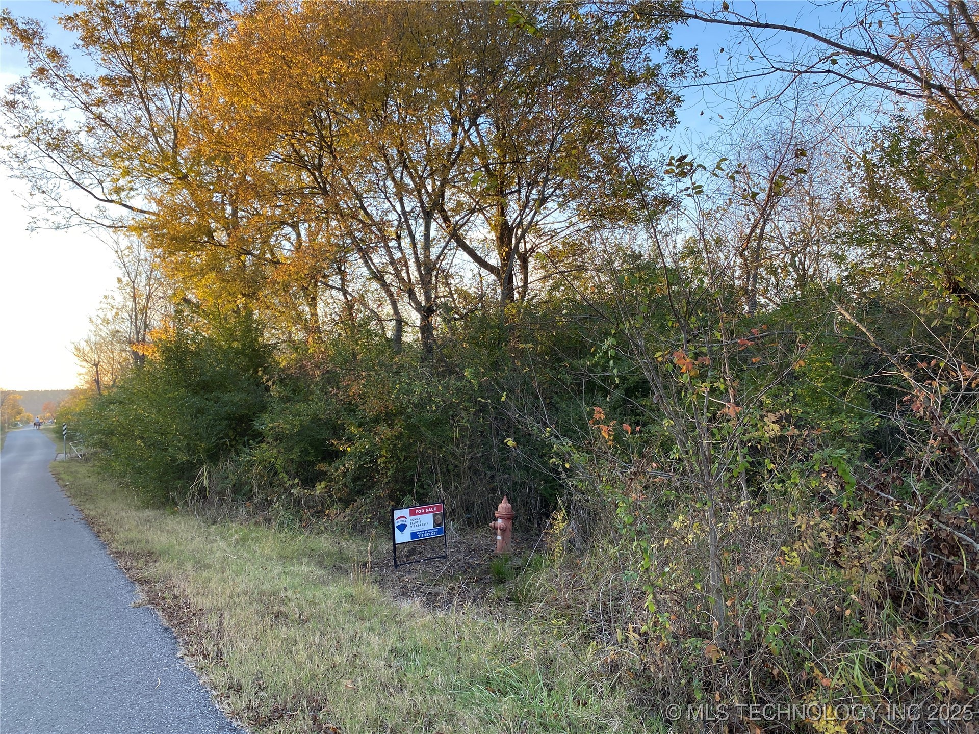 Cherokee Street Property Photo 2