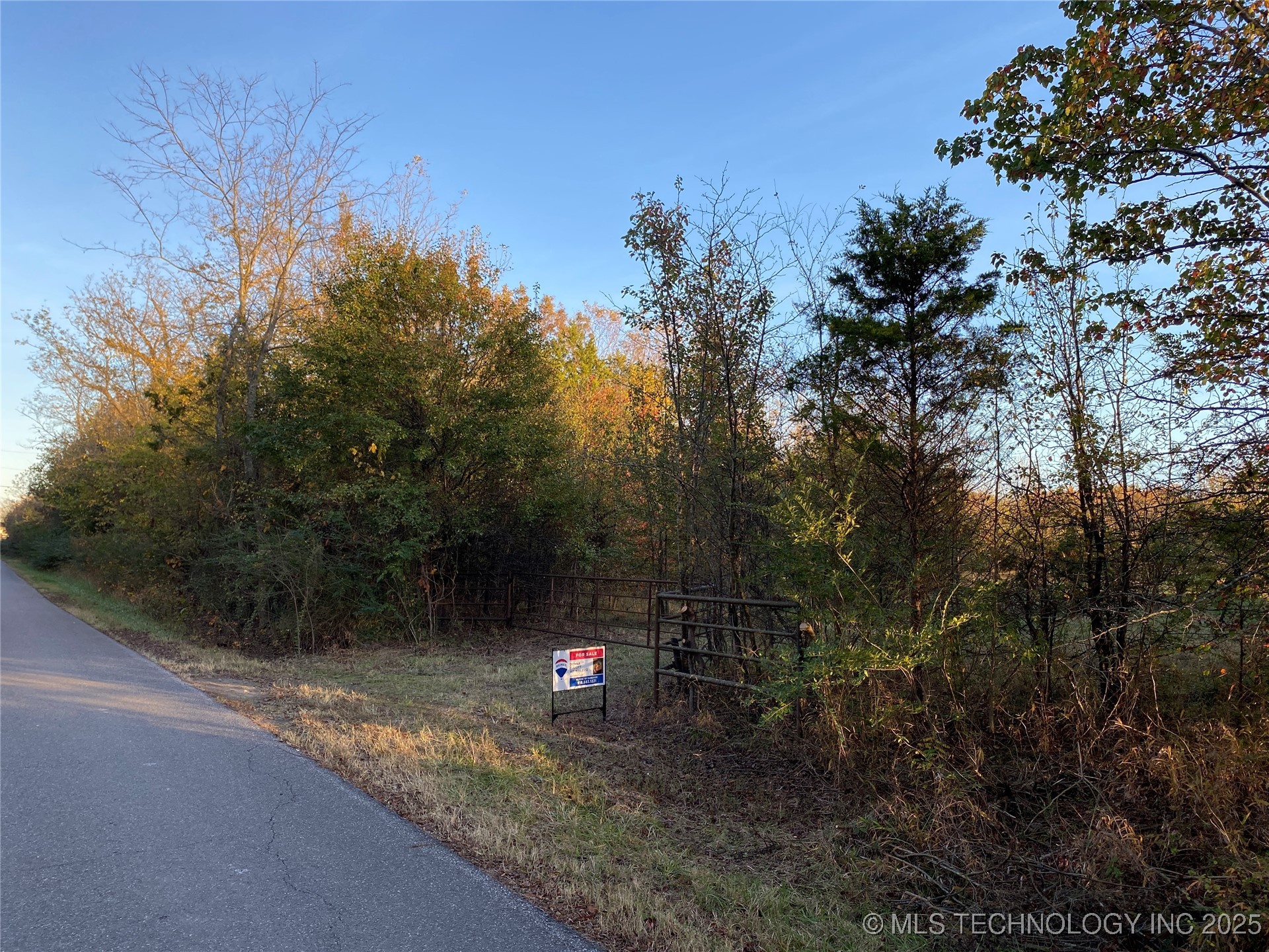 Cherokee Street Property Photo 3