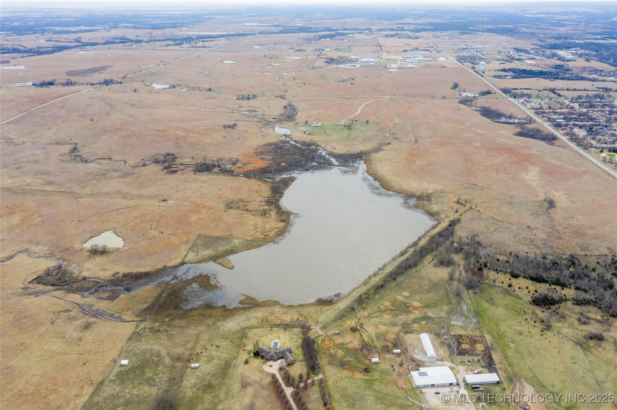 Bison Road Property Photo 7