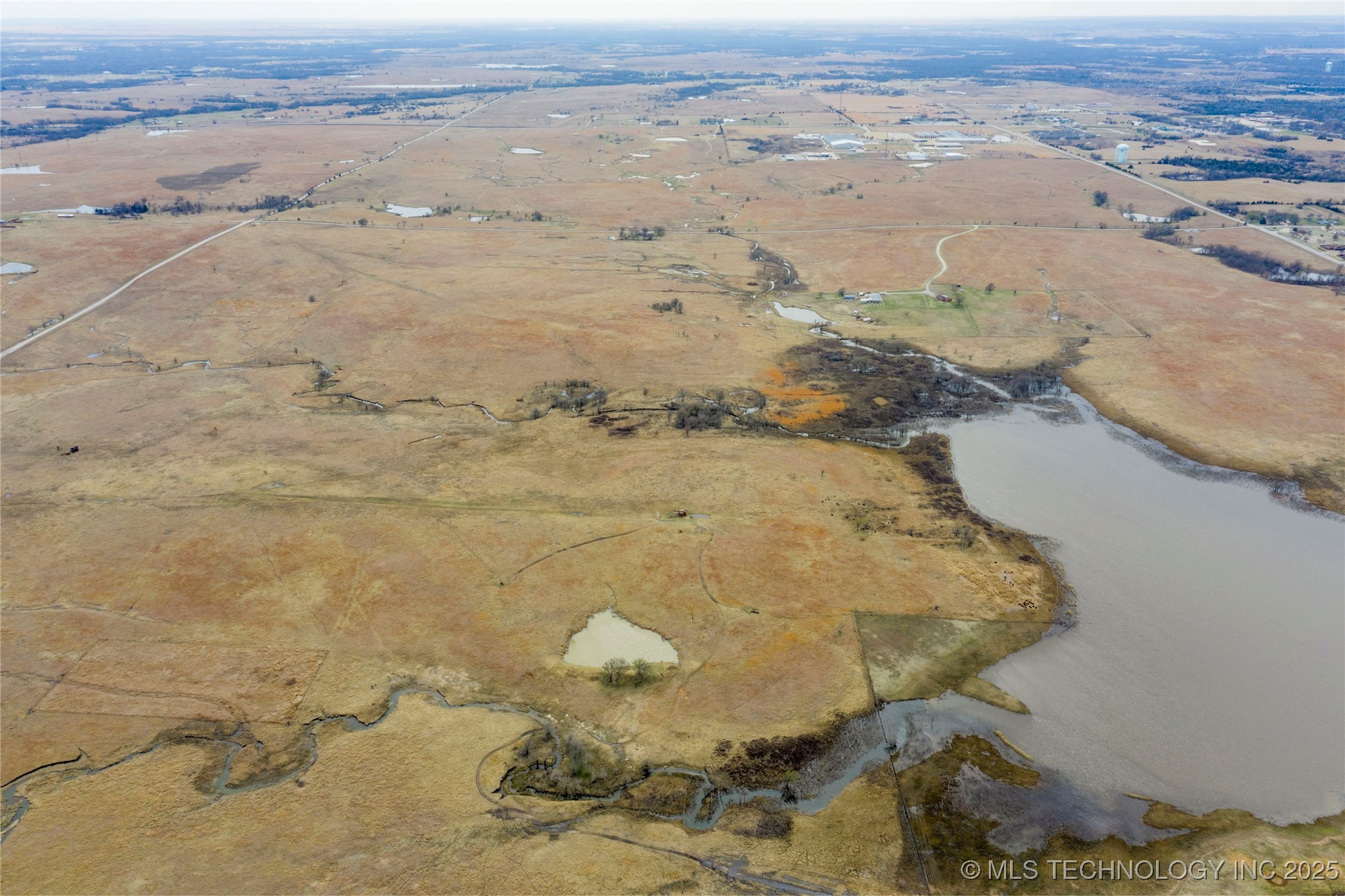 Bison Road Property Photo 8