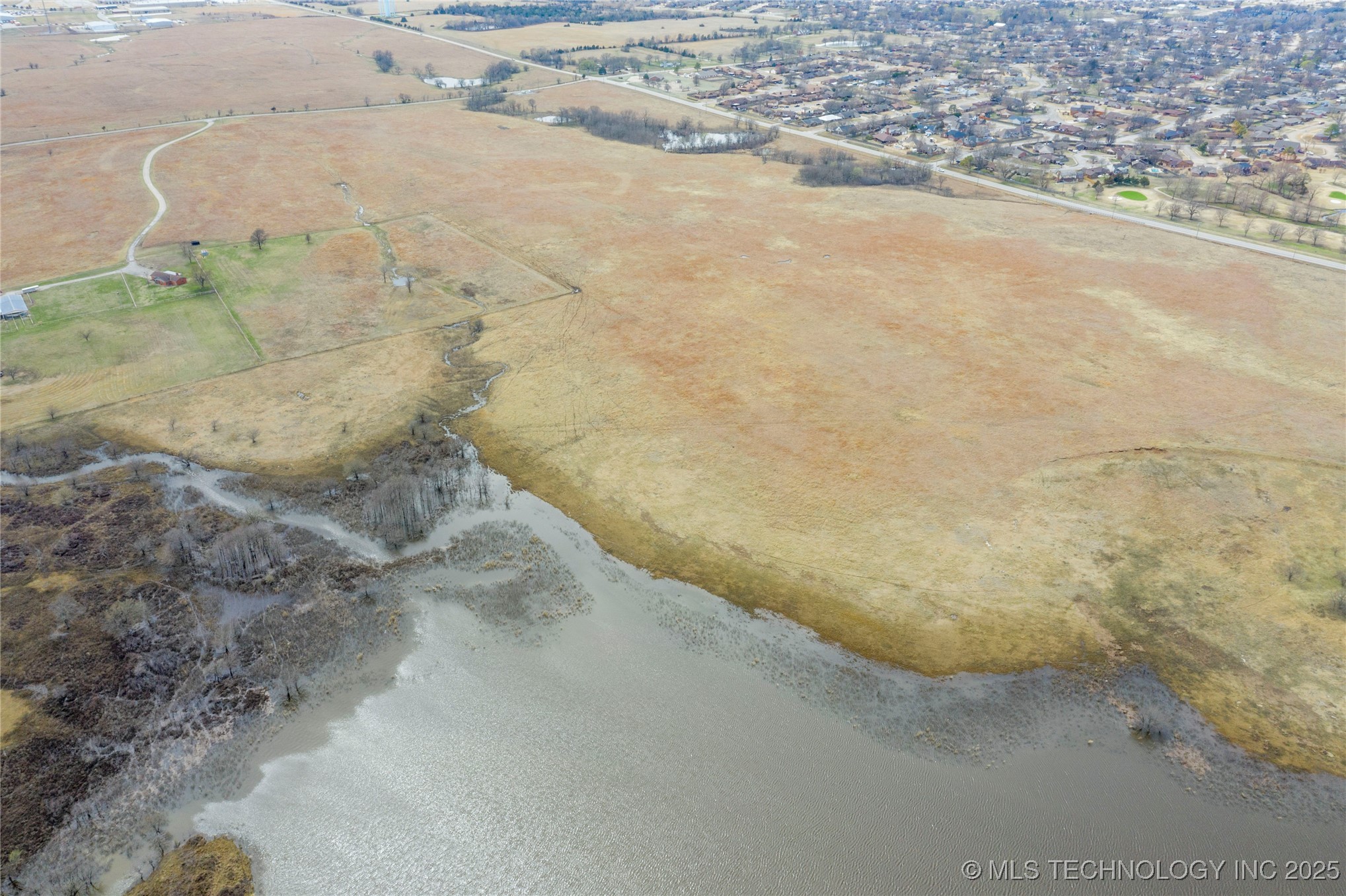 Bison Road Property Photo 12