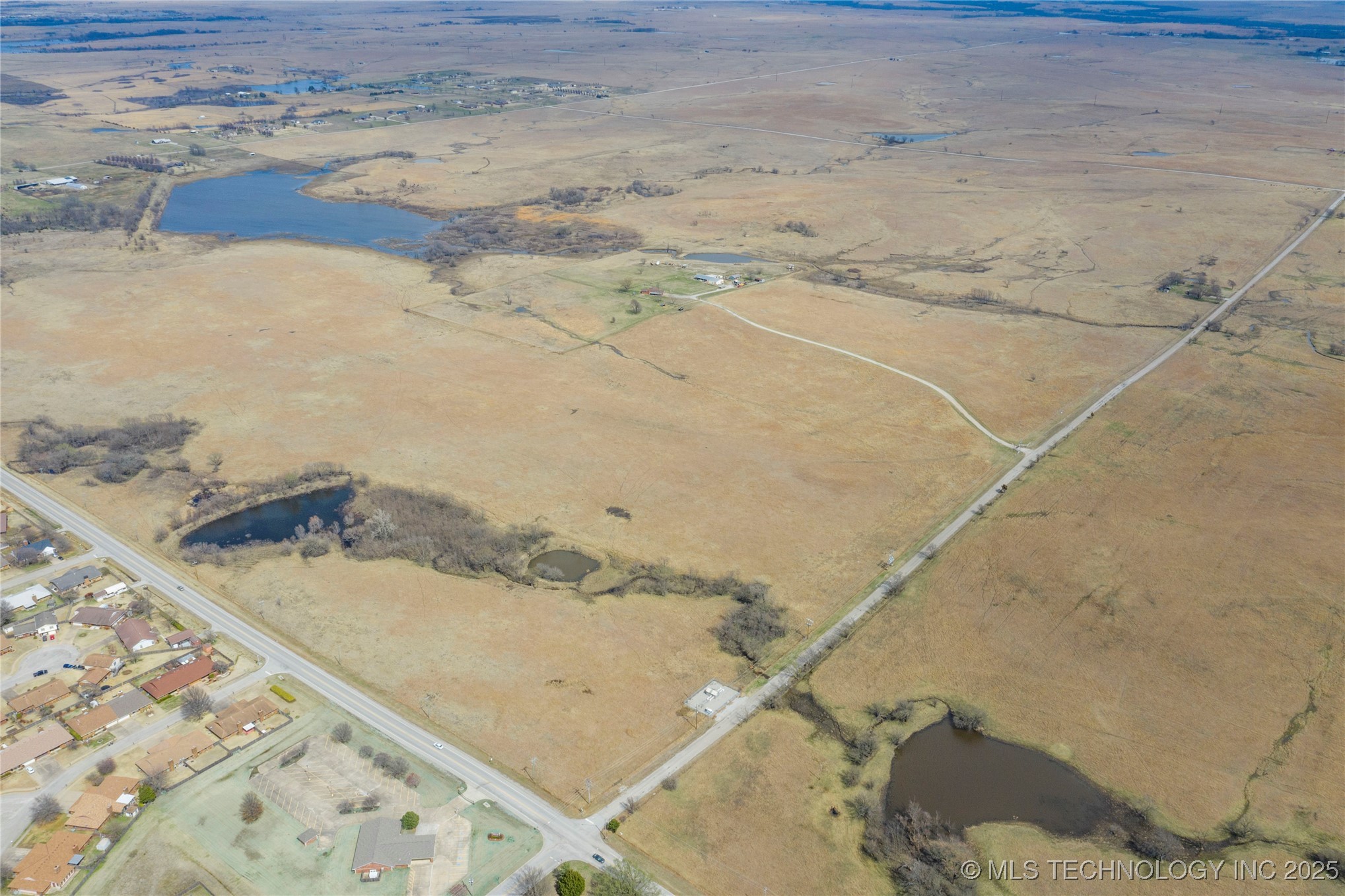 Bison Road Property Photo 16