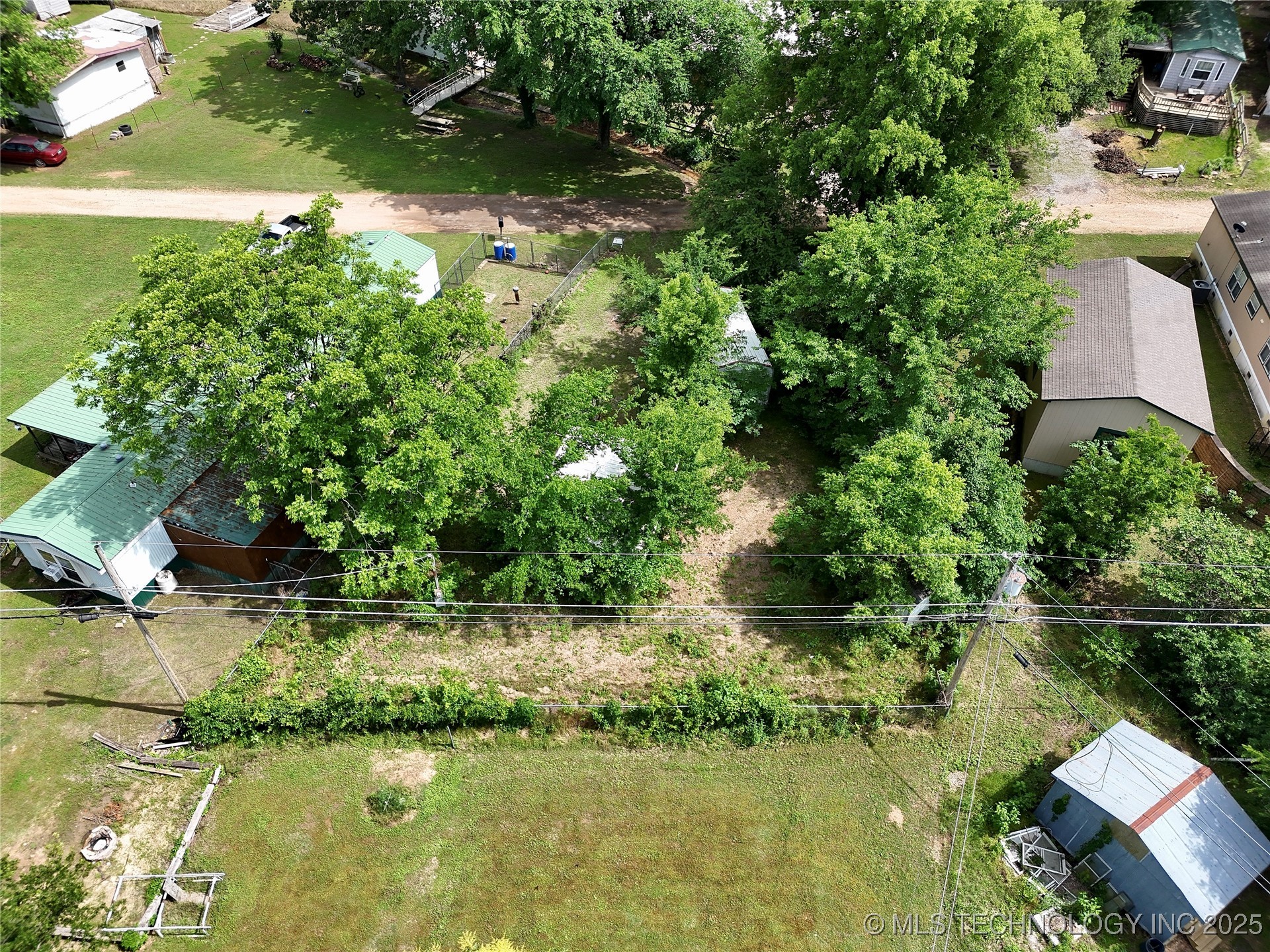 105 Oak Property Photo 11