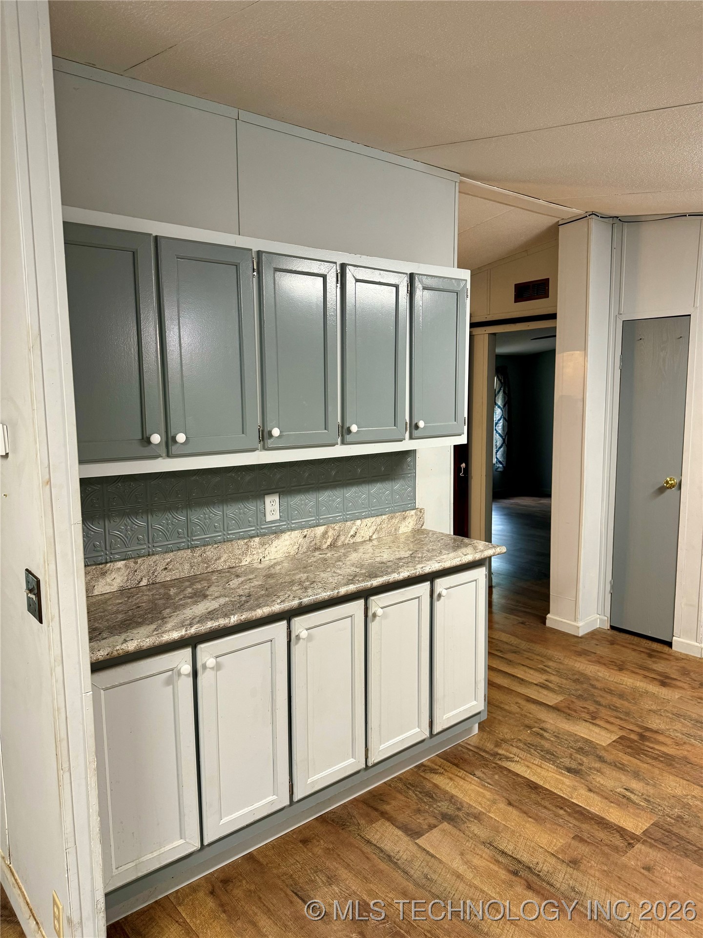 21179 E Standridge Property Photo 16