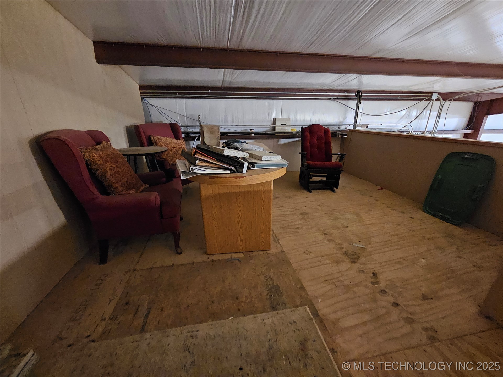 2247 W Mockingbird Property Photo 17