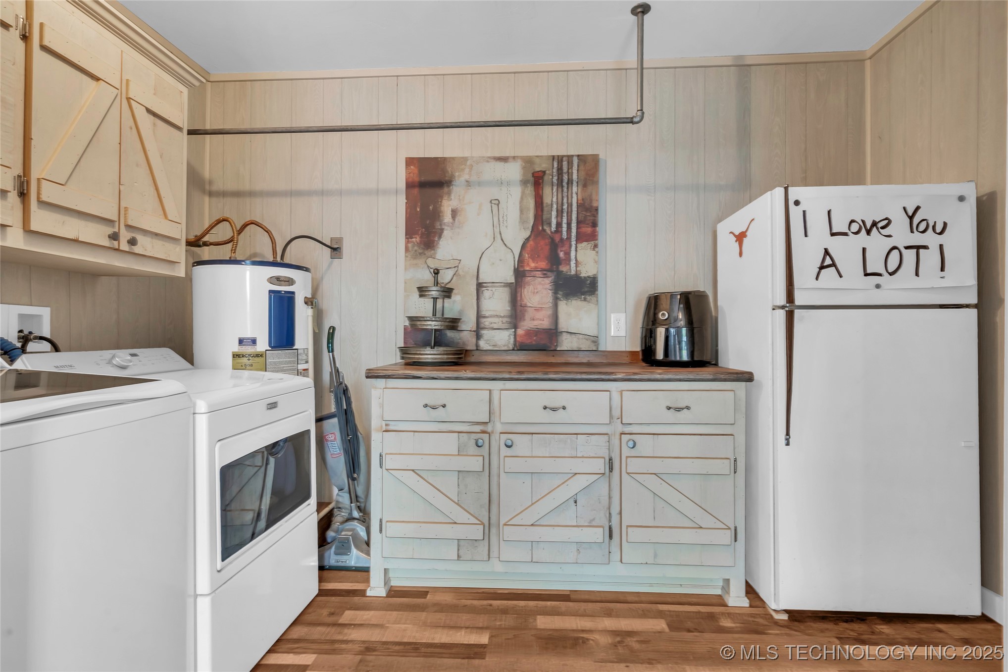 2324 N Plainview Road W Property Photo 19