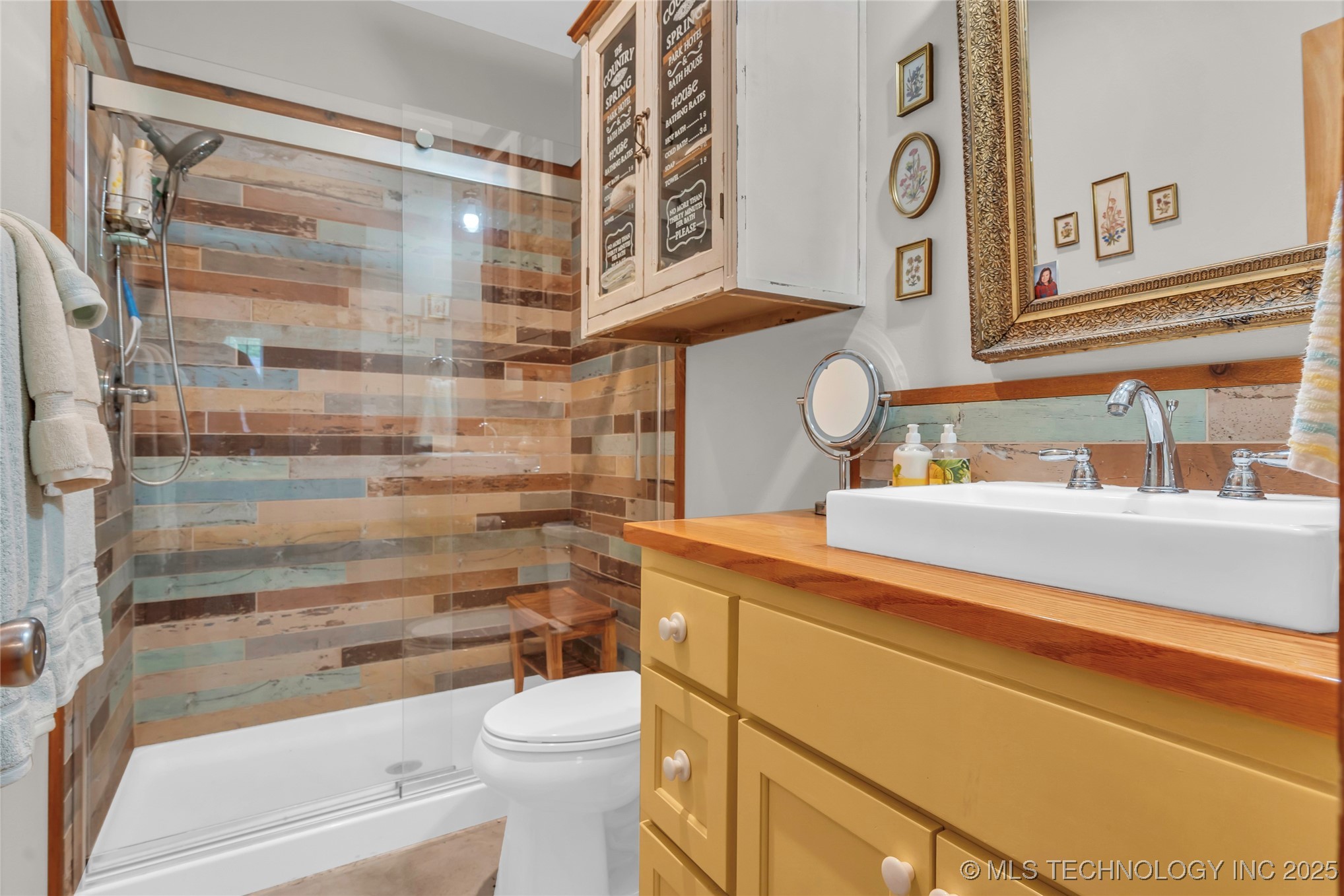 2324 N Plainview Road W Property Photo 30