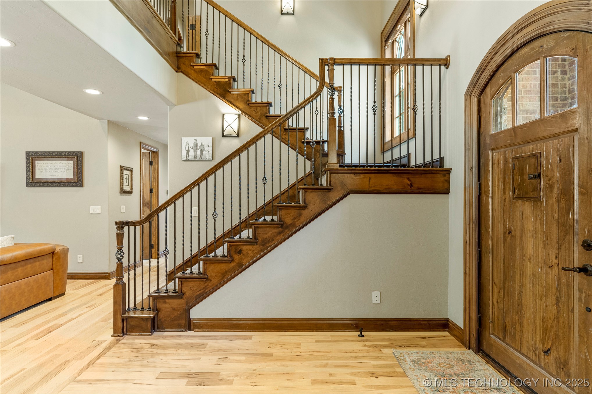 1211 N Cimarron Hill Property Photo 8