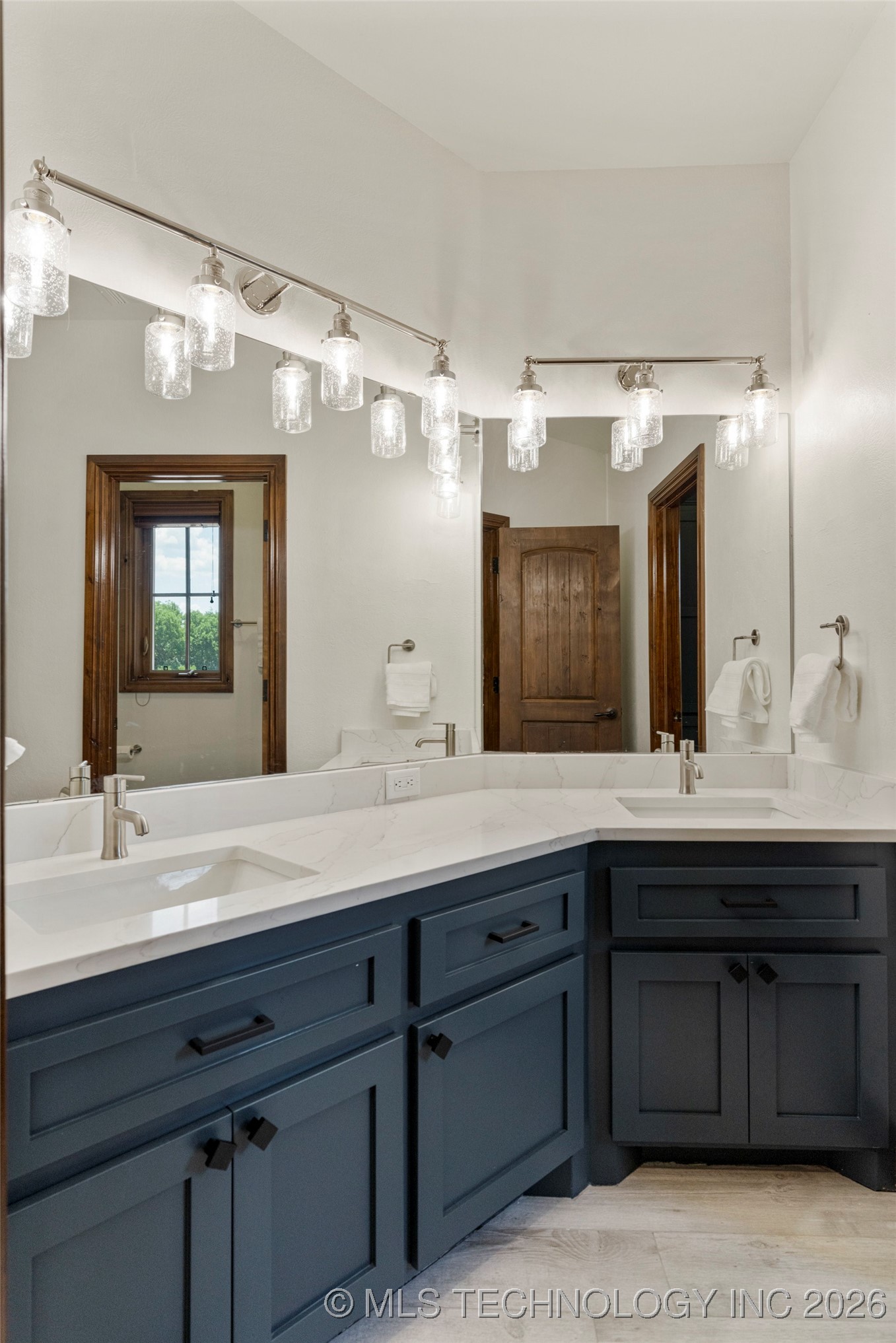 1211 N Cimarron Hill Property Photo 34