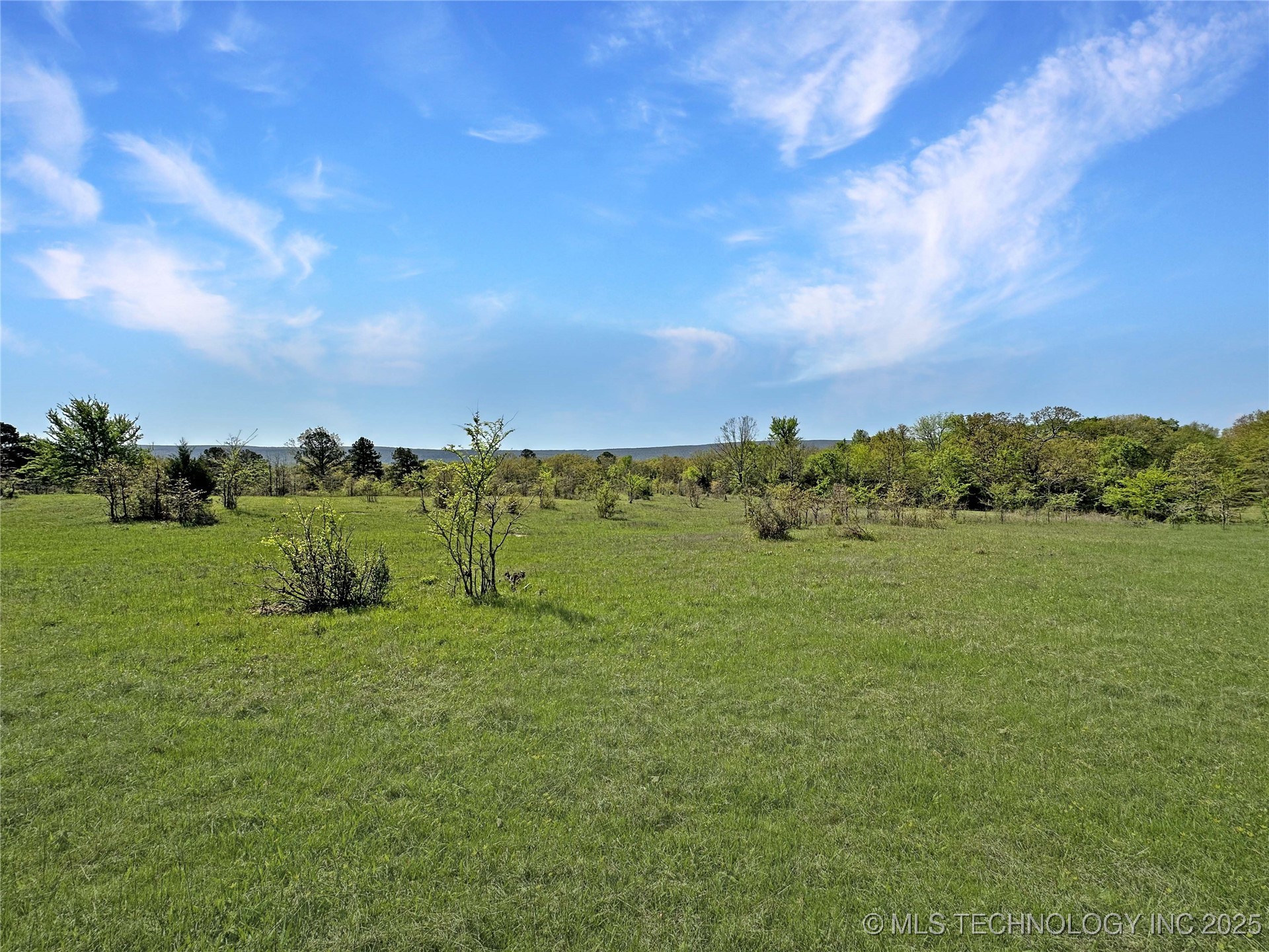 000 E 1620 Road Property Photo 2