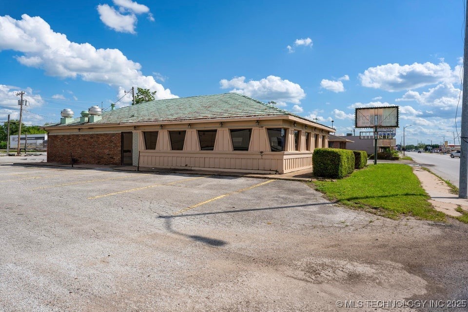 426 S Wilson Street Property Photo 1