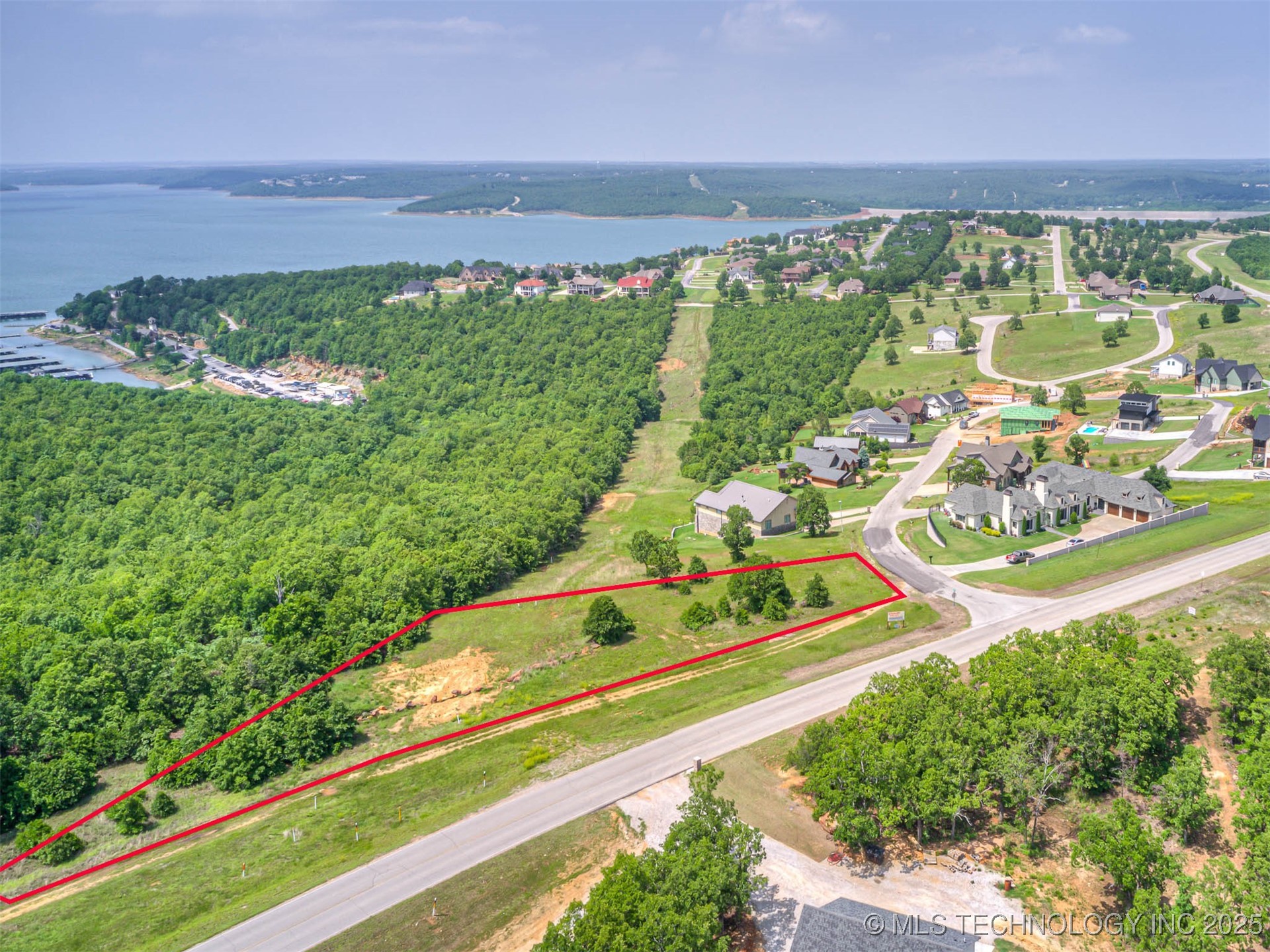 33 Catalina Boulevard Property Photo 20