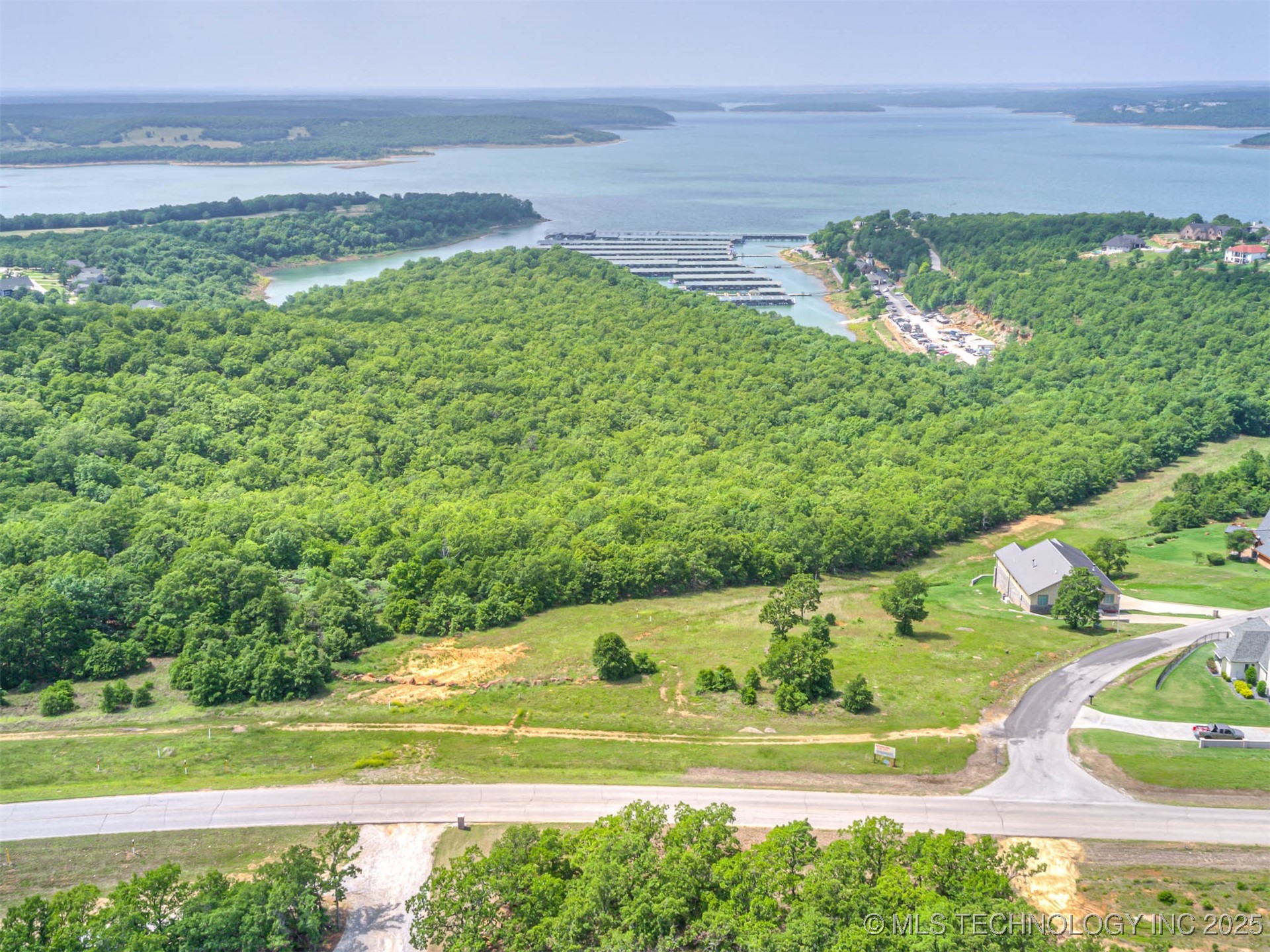 33 Catalina Boulevard Property Photo 21